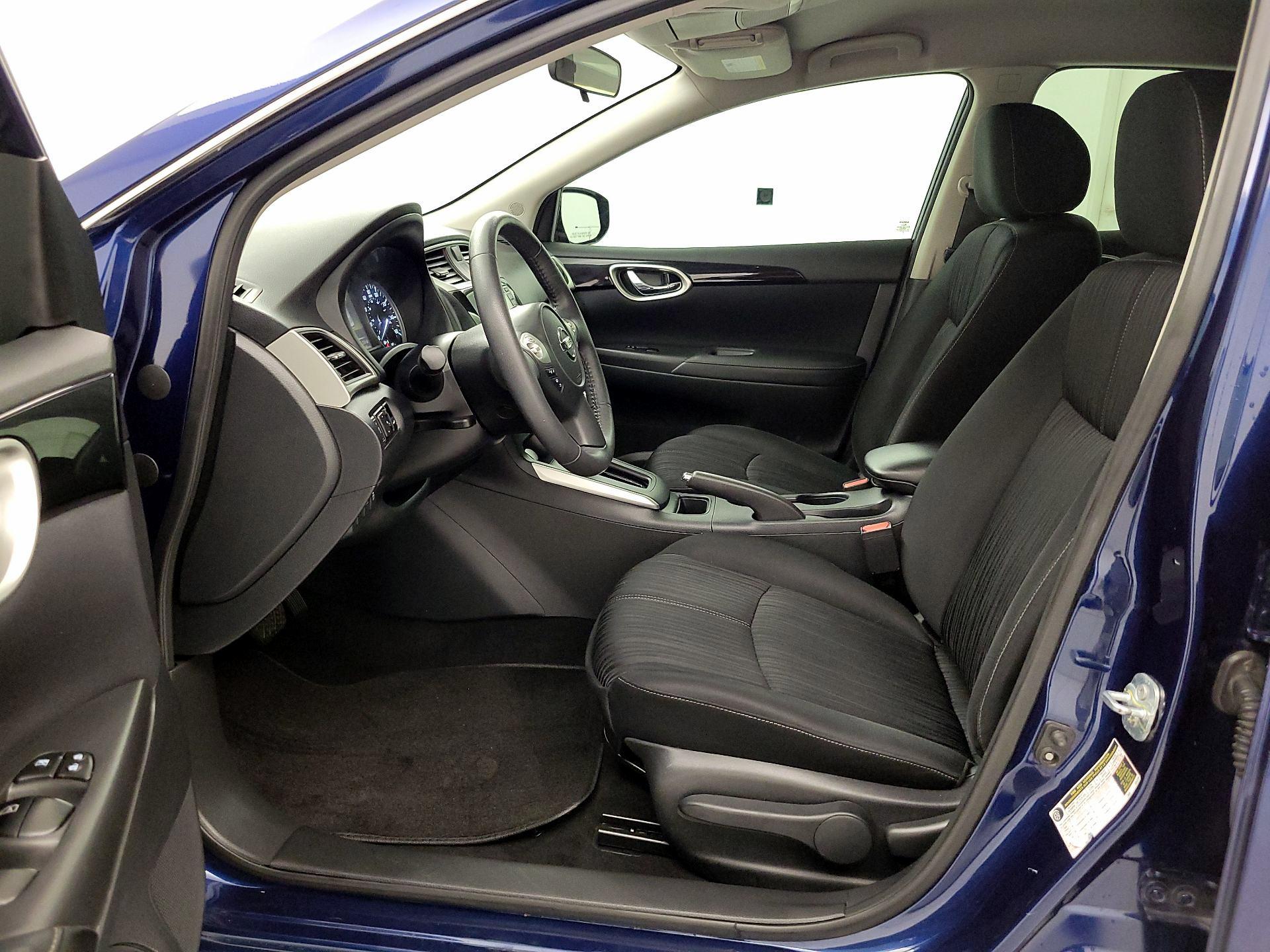 Thumbnail: 2017 Nissan Sentra - 11