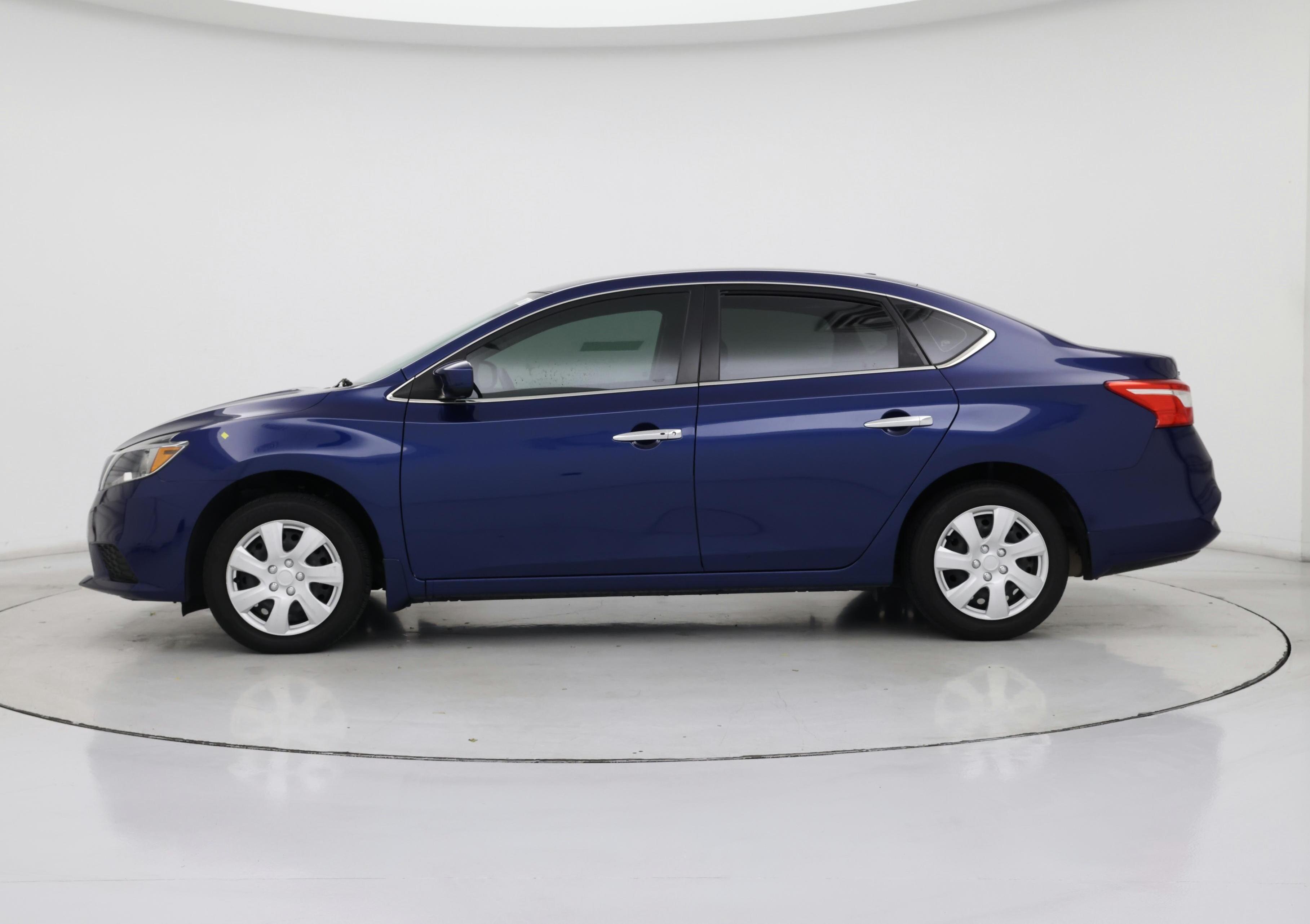 Thumbnail: 2017 Nissan Sentra - 3