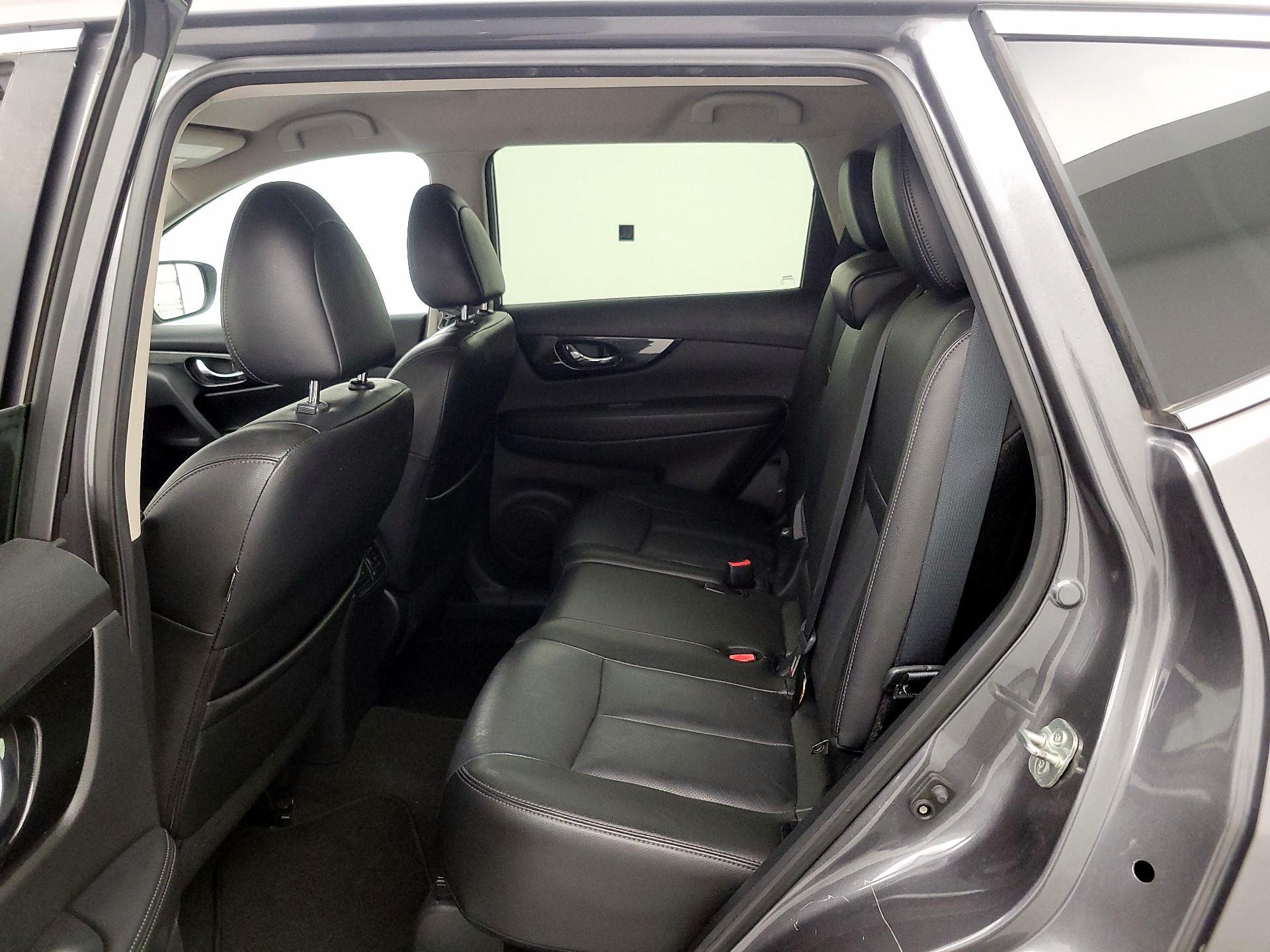 Thumbnail: 2019 Nissan Rogue - 20