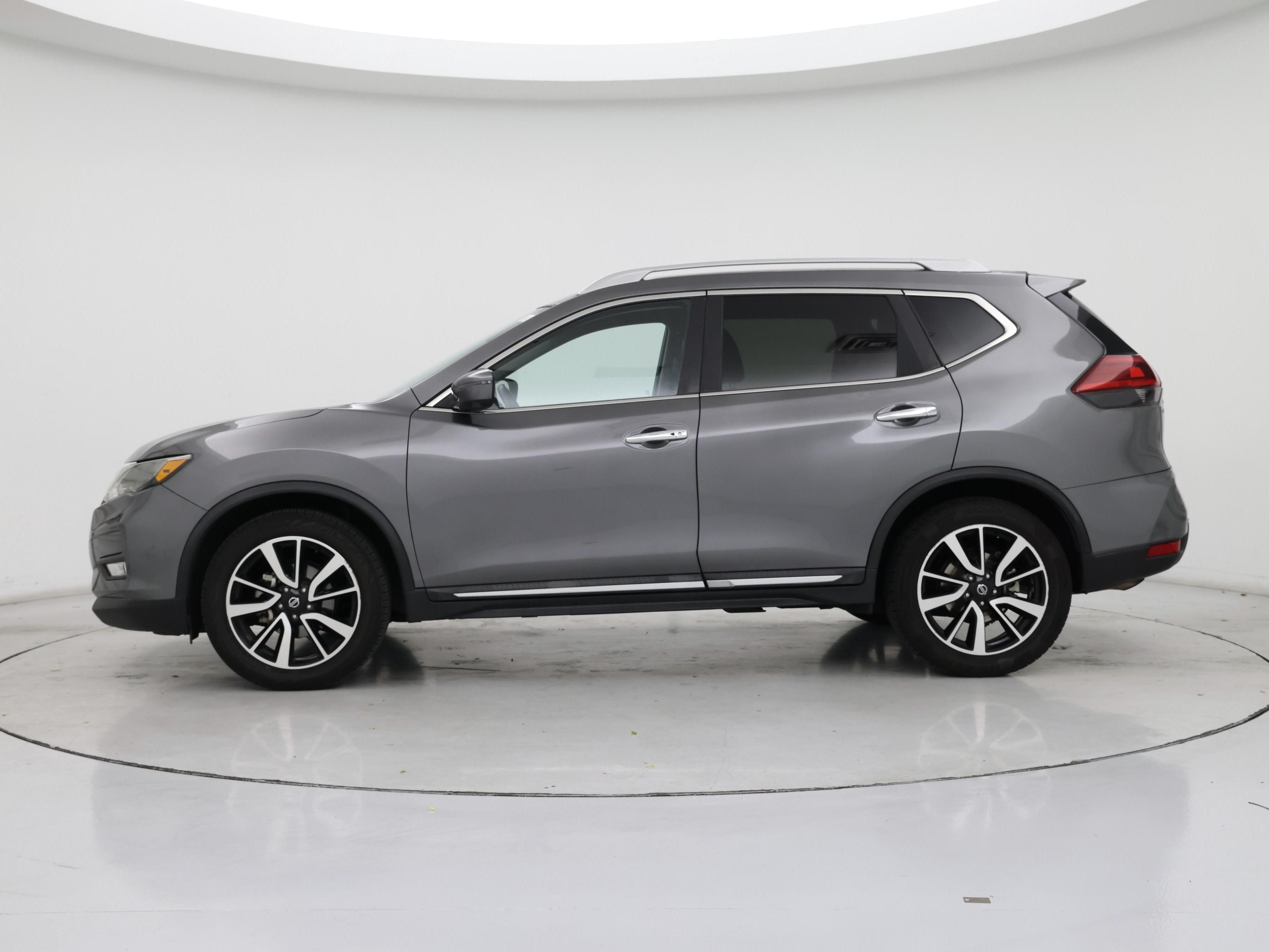Thumbnail: 2019 Nissan Rogue - 3