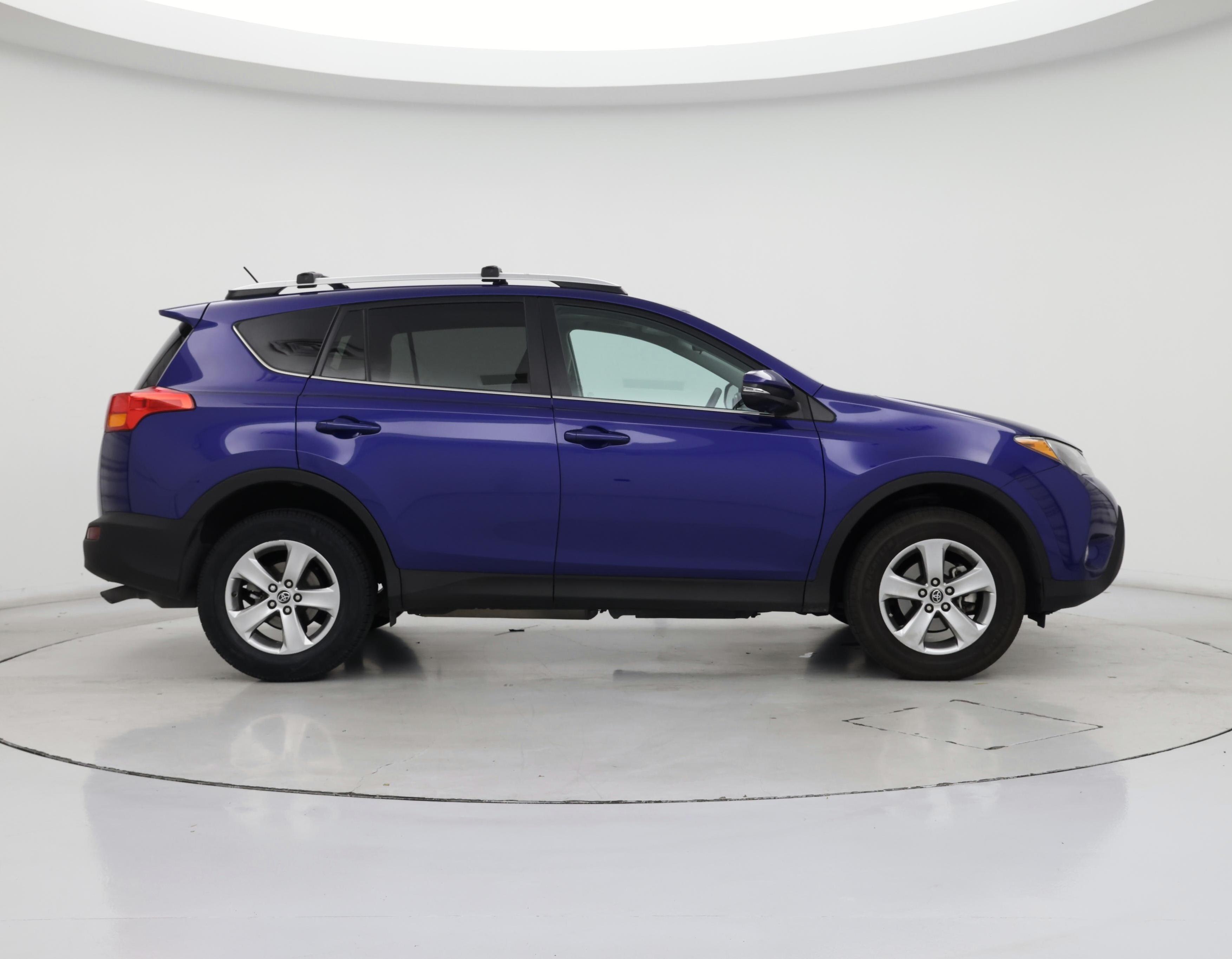 Thumbnail: 2015 Toyota RAV4 - 7