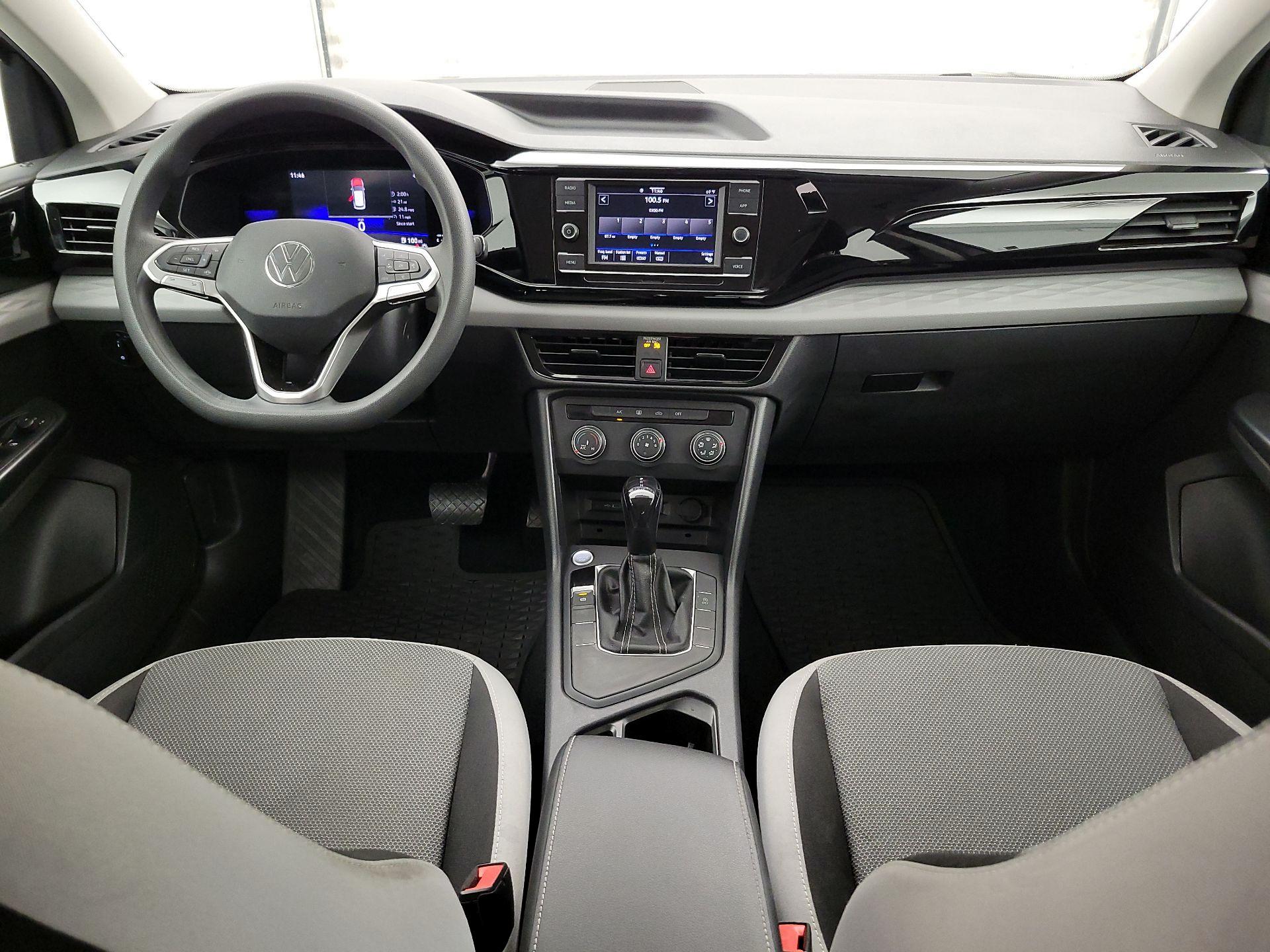 Thumbnail: 2022 Volkswagen Taos - 9