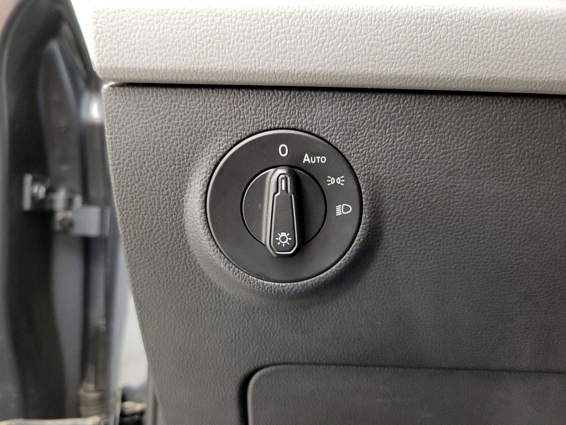 Thumbnail: 2022 Volkswagen Taos - 13