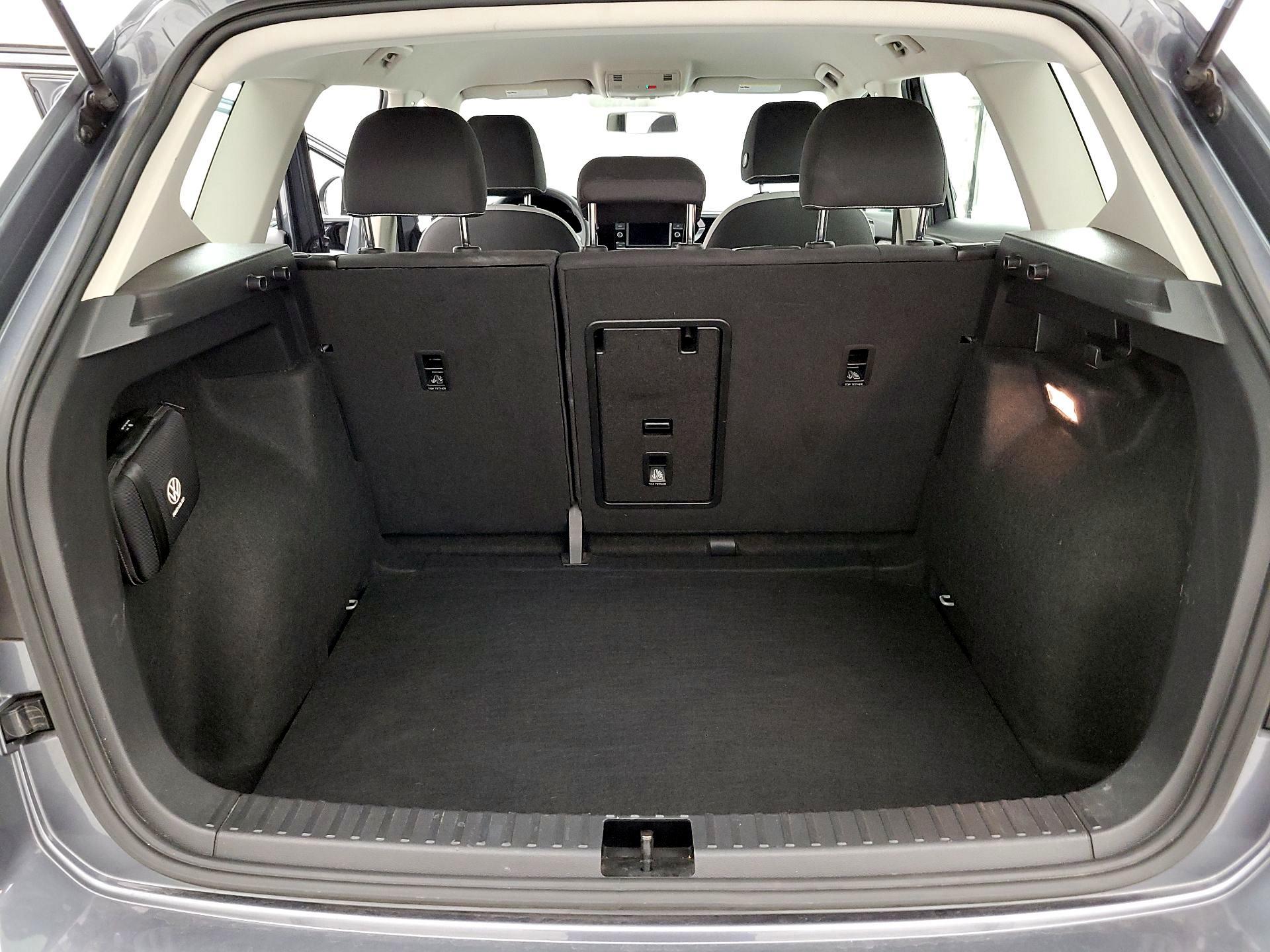 Thumbnail: 2022 Volkswagen Taos - 20