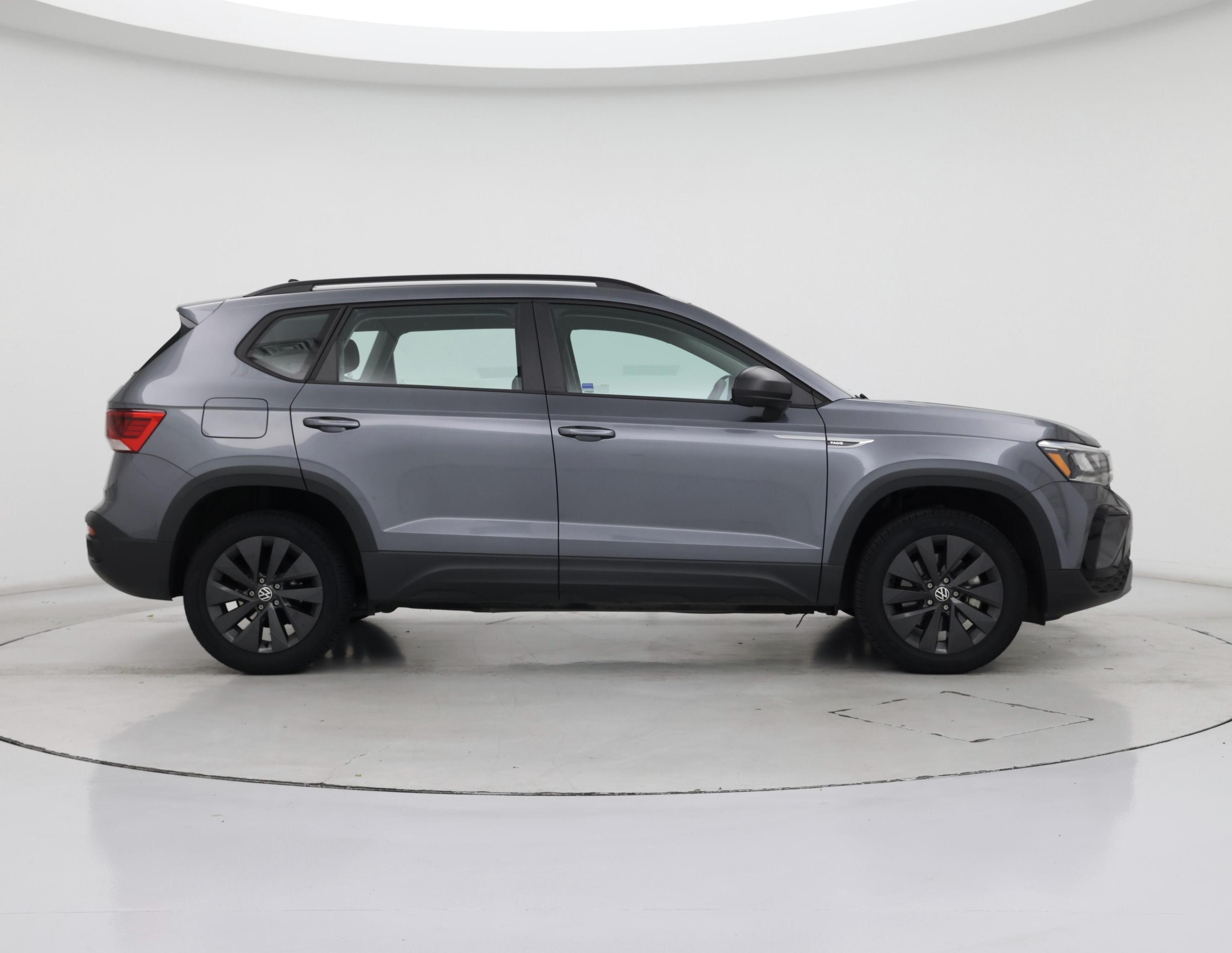 Thumbnail: 2022 Volkswagen Taos - 7