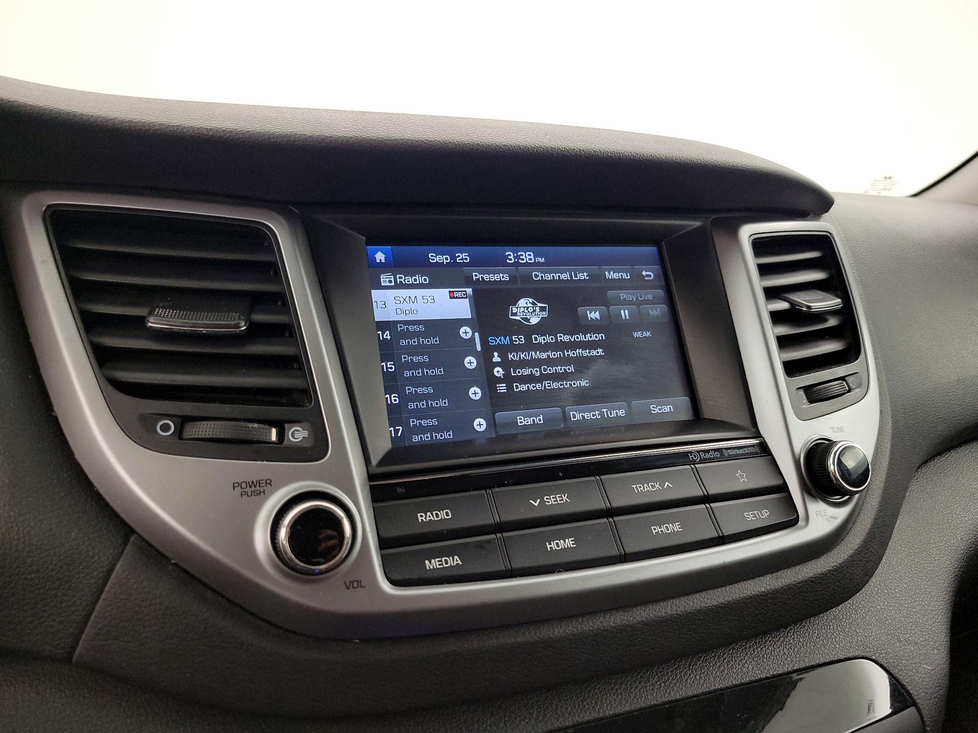 Thumbnail: 2018 Hyundai Tucson - 15
