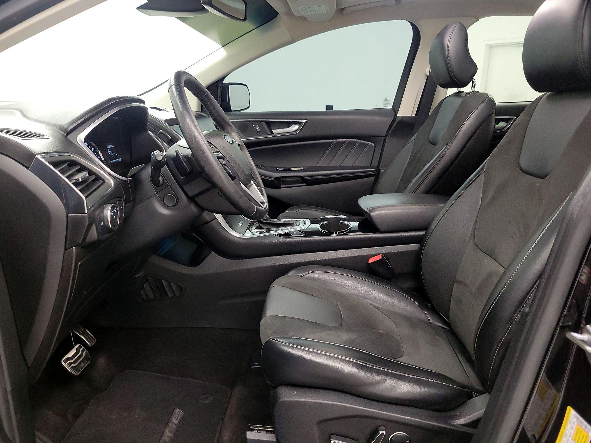 Thumbnail: 2018 Ford Edge - 11