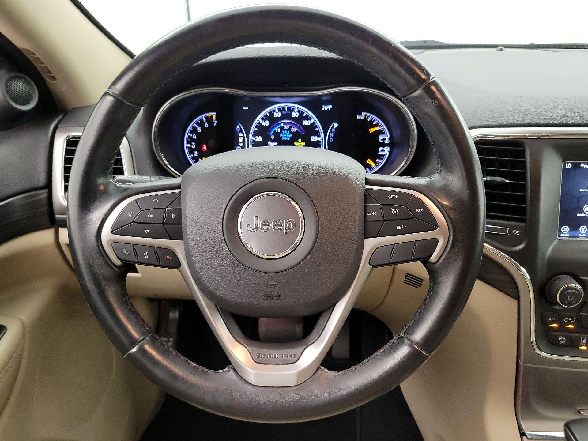 Thumbnail: 2020 Jeep Grand Cherokee - 10
