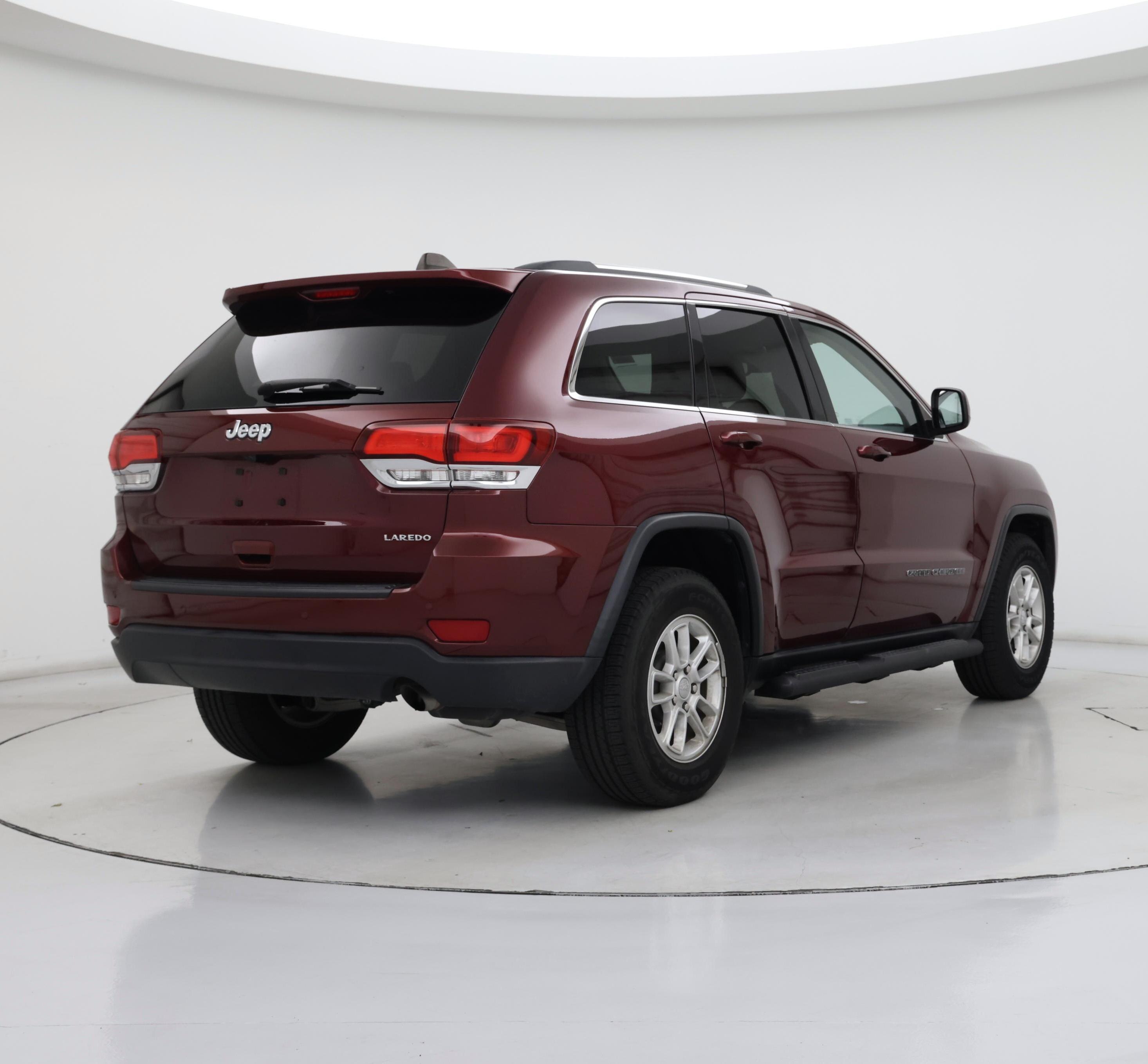 Thumbnail: 2020 Jeep Grand Cherokee - 8