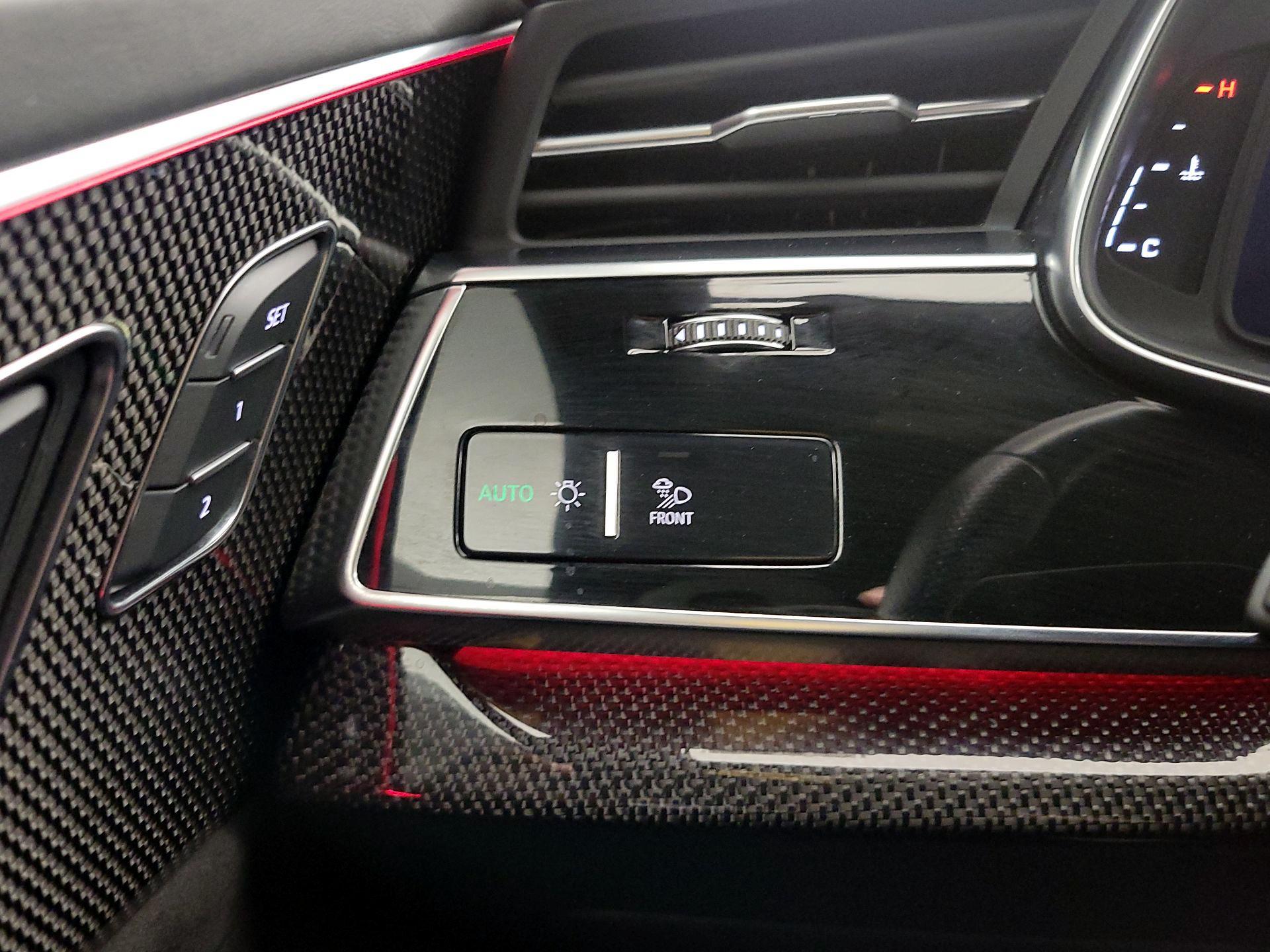 Thumbnail: 2021 Audi SQ8 - 13