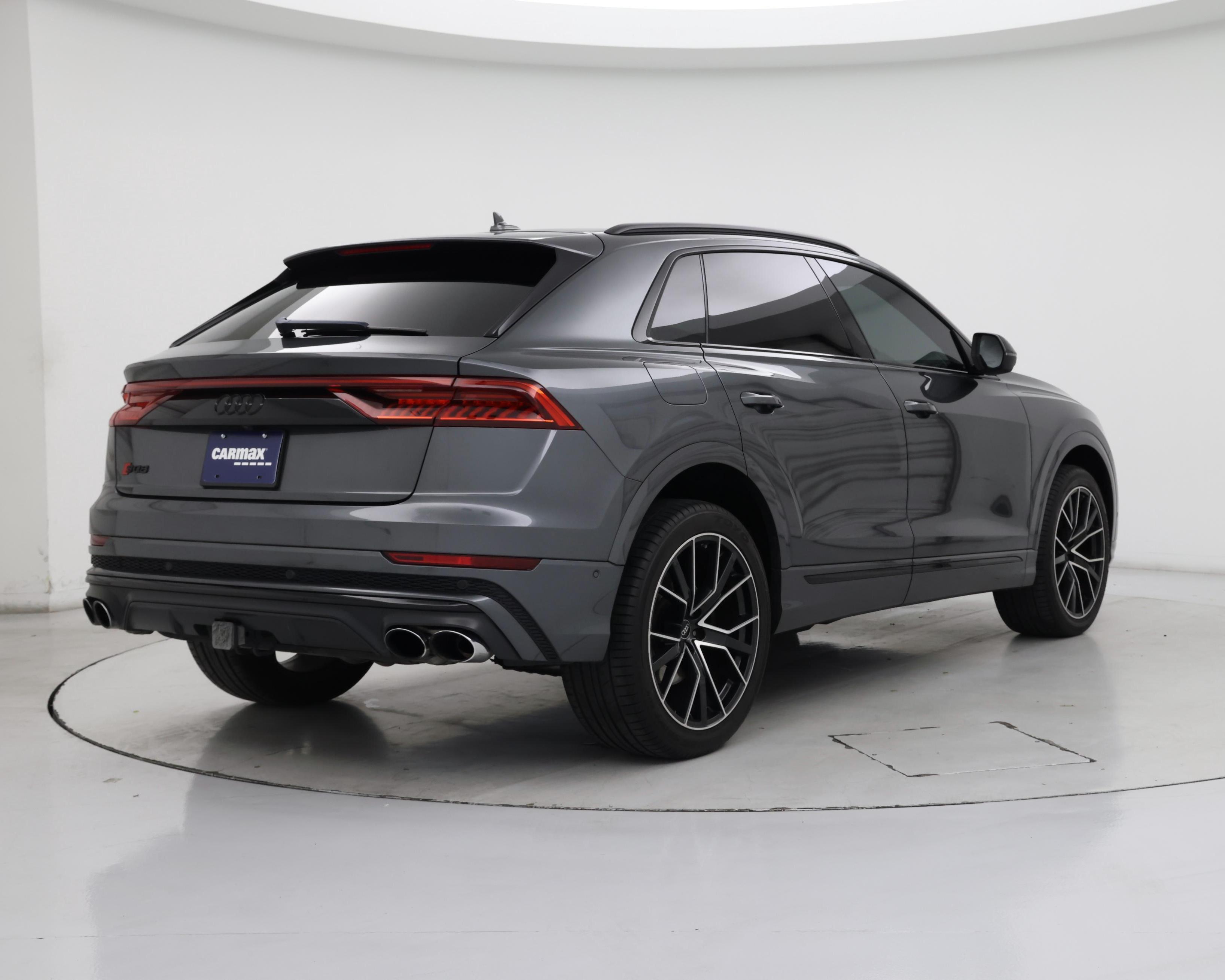 Thumbnail: 2021 Audi SQ8 - 8
