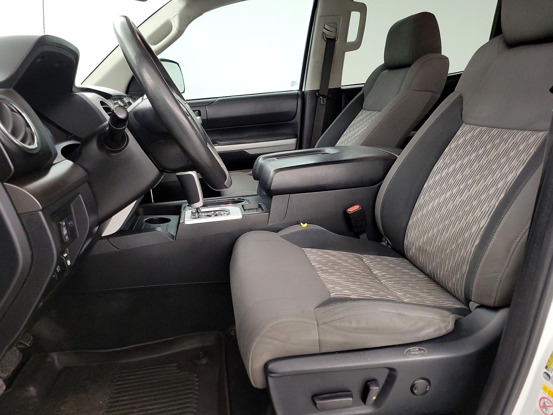 Thumbnail: 2018 Toyota Tundra - 11