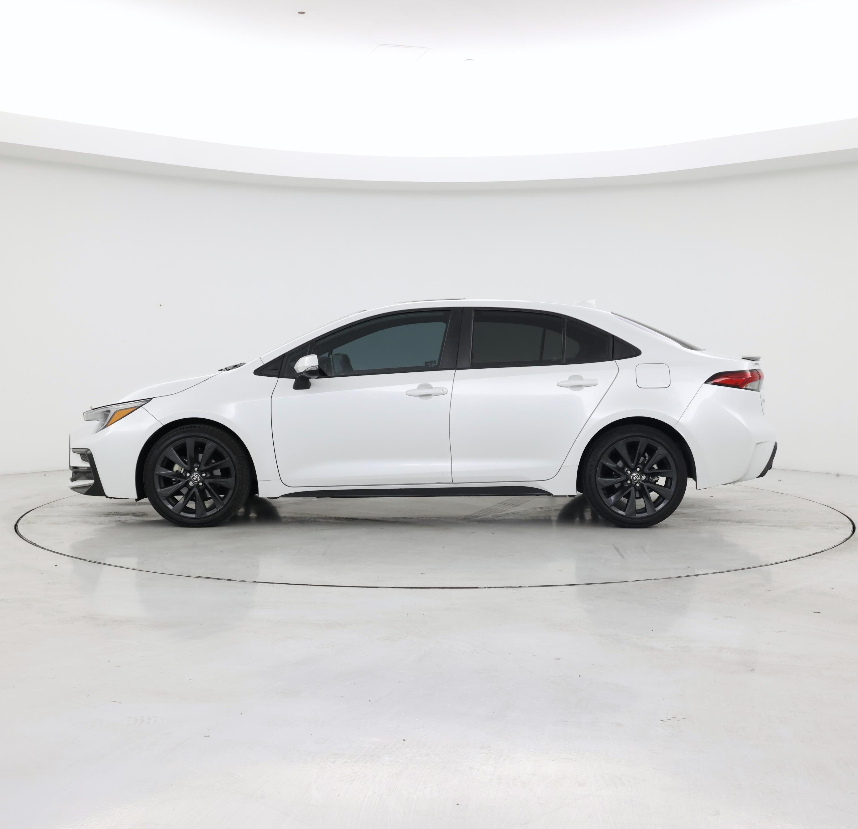 Thumbnail: 2024 Toyota Corolla - 3