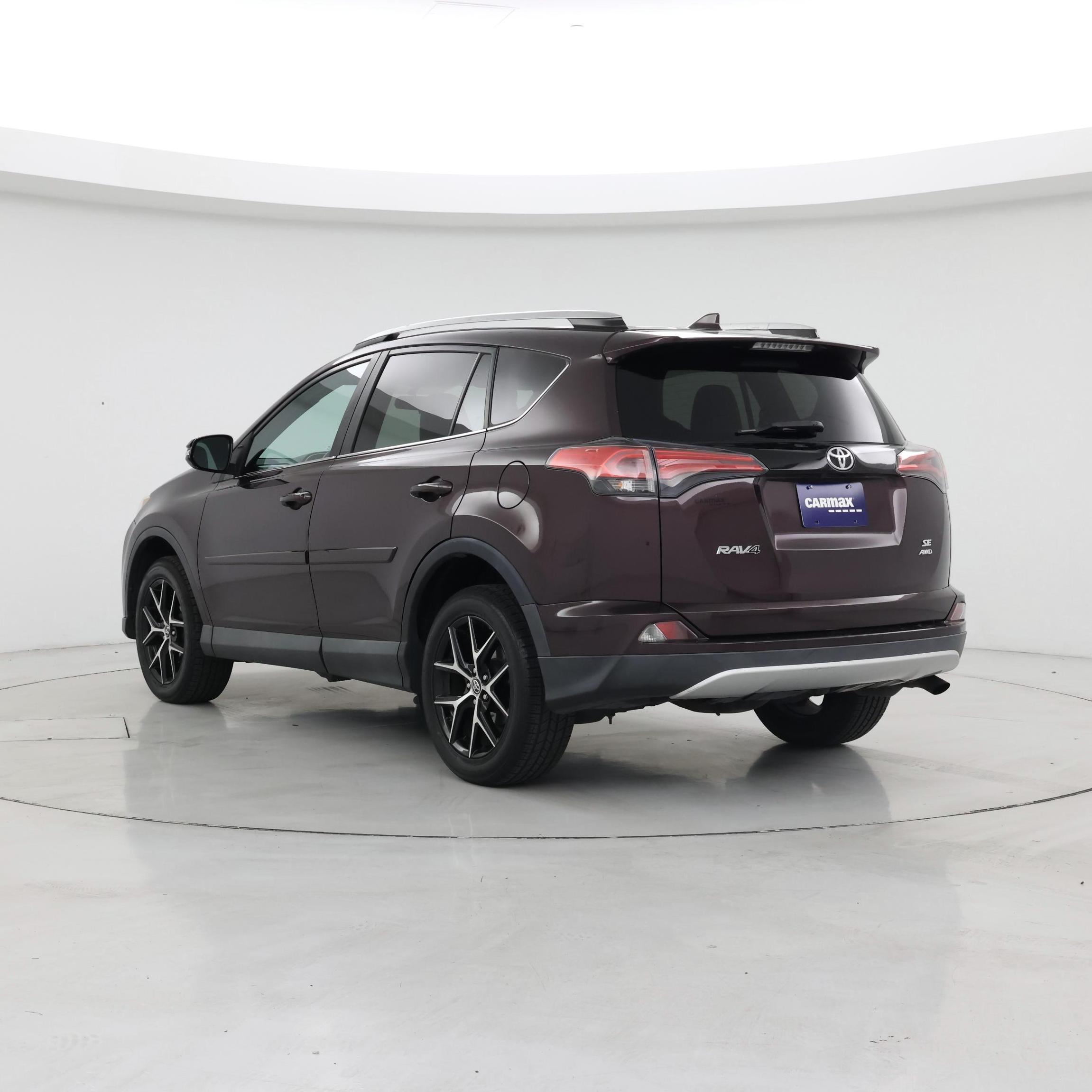 Thumbnail: 2016 Toyota RAV4 - 2