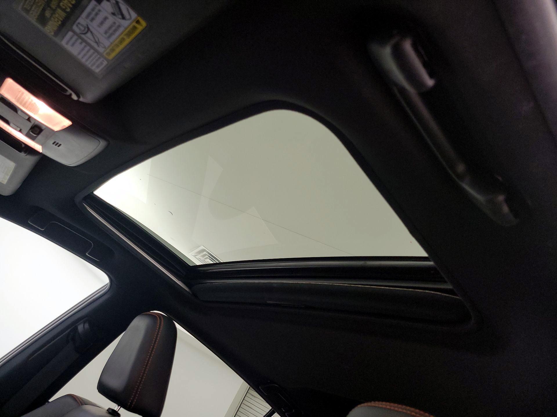 Thumbnail: 2016 Toyota RAV4 - 19