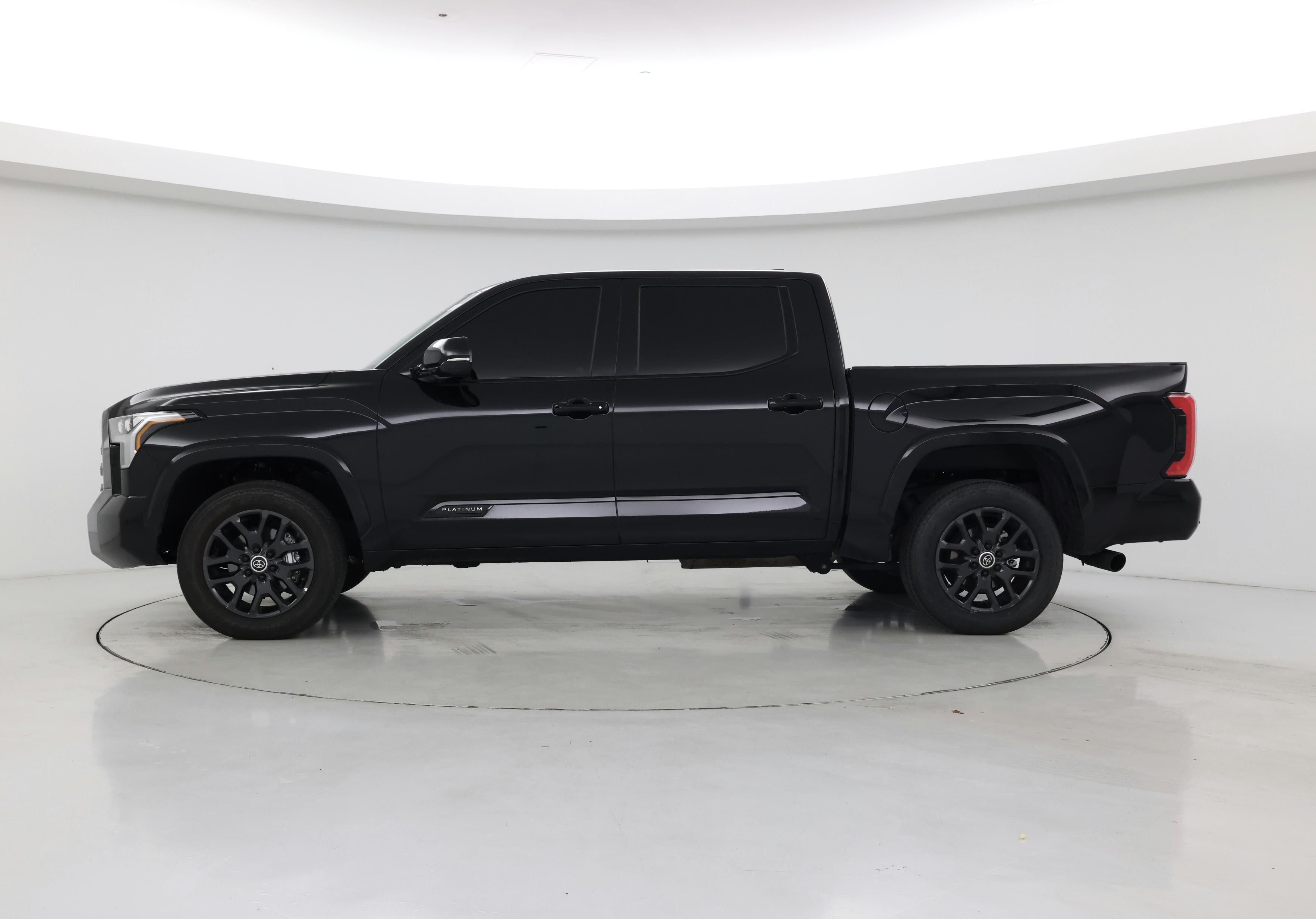 Thumbnail: 2024 Toyota Tundra - 3