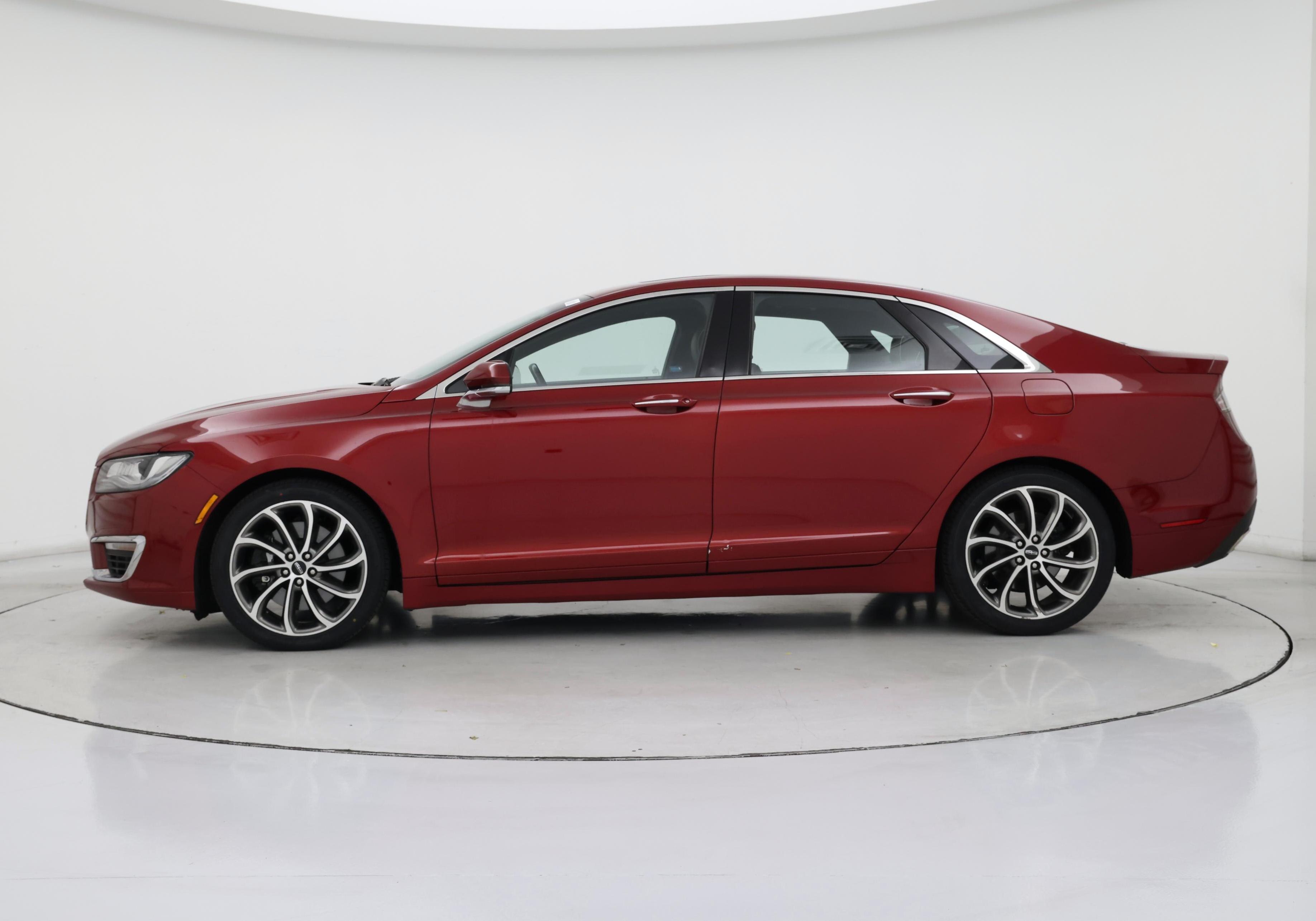 Thumbnail: 2018 Lincoln MKZ - 3