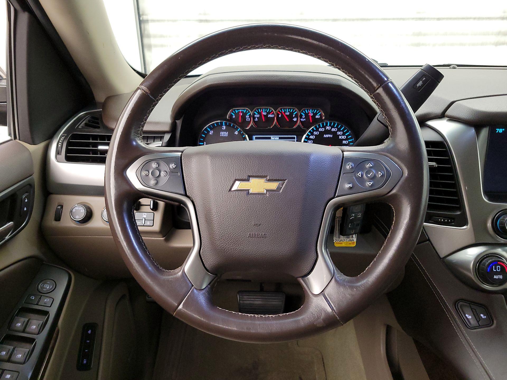 Thumbnail: 2016 Chevrolet Suburban - 10
