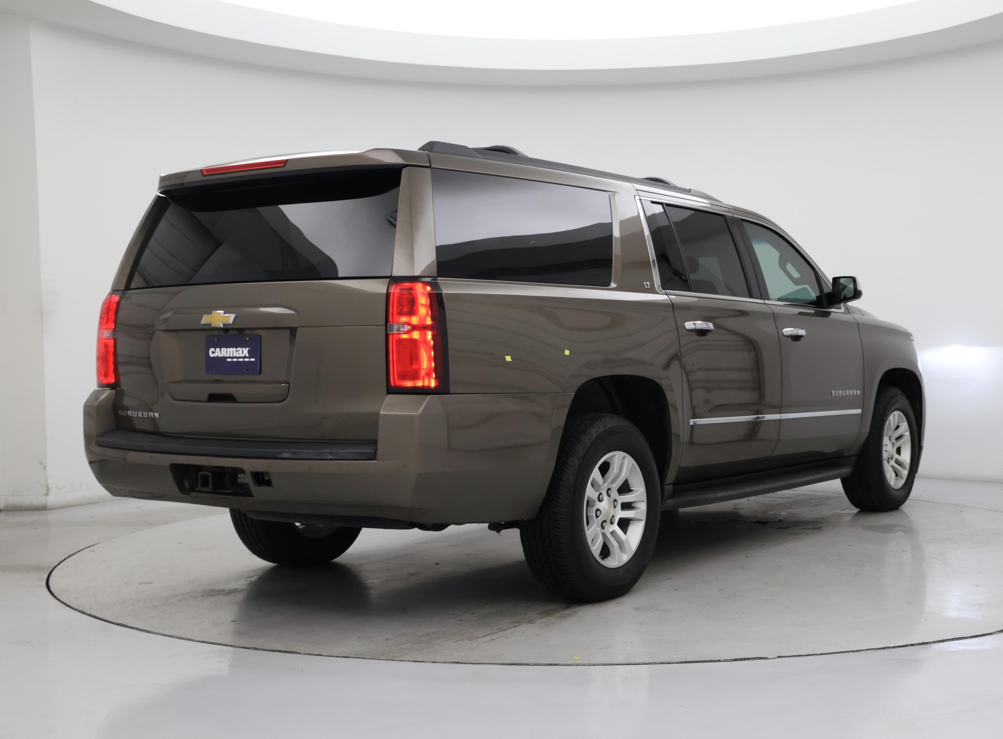 Thumbnail: 2016 Chevrolet Suburban - 8