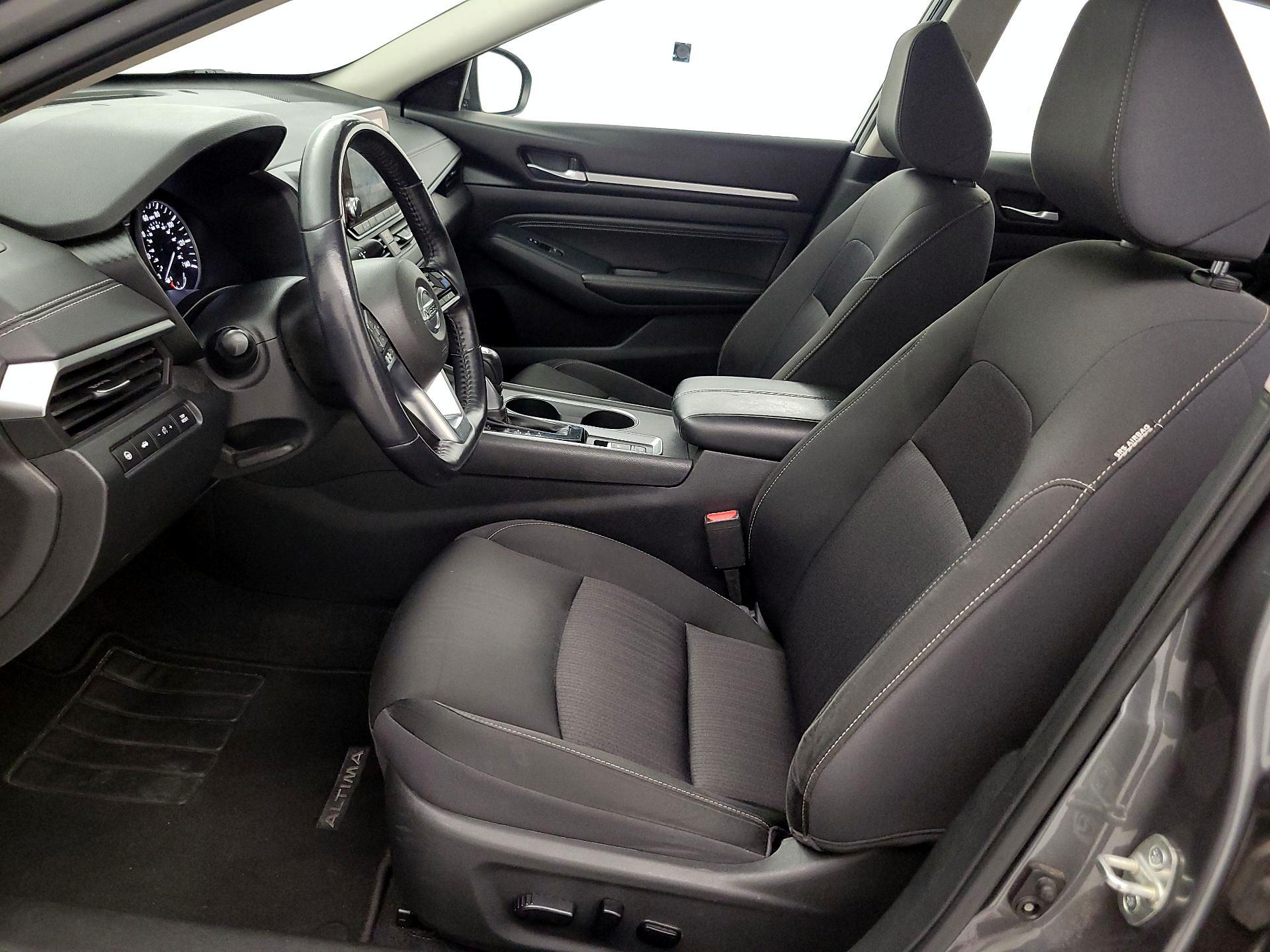 Thumbnail: 2019 Nissan Altima - 11