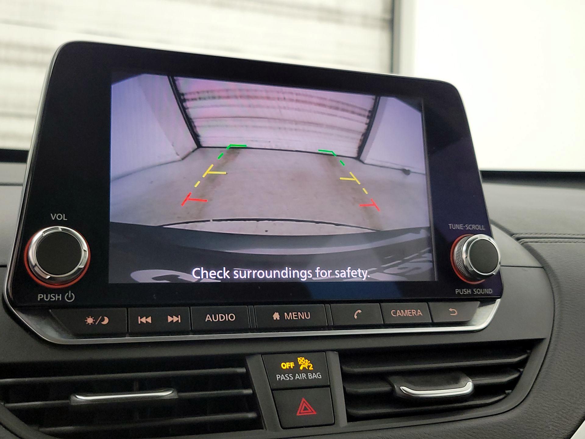 Thumbnail: 2019 Nissan Altima - 14
