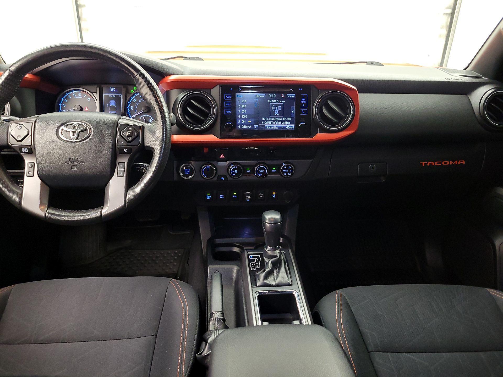 Thumbnail: 2018 Toyota Tacoma - 9