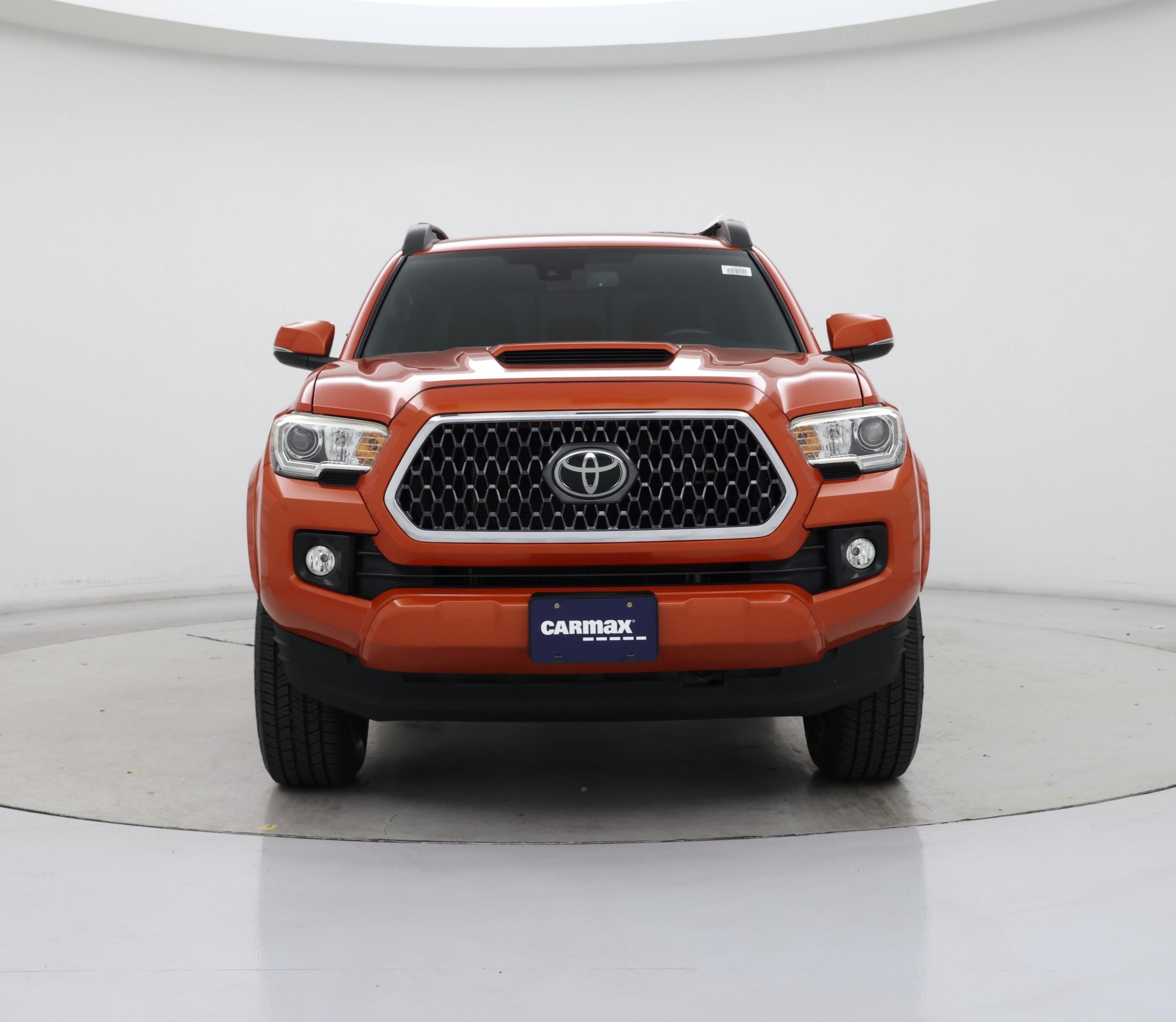 Thumbnail: 2018 Toyota Tacoma - 5