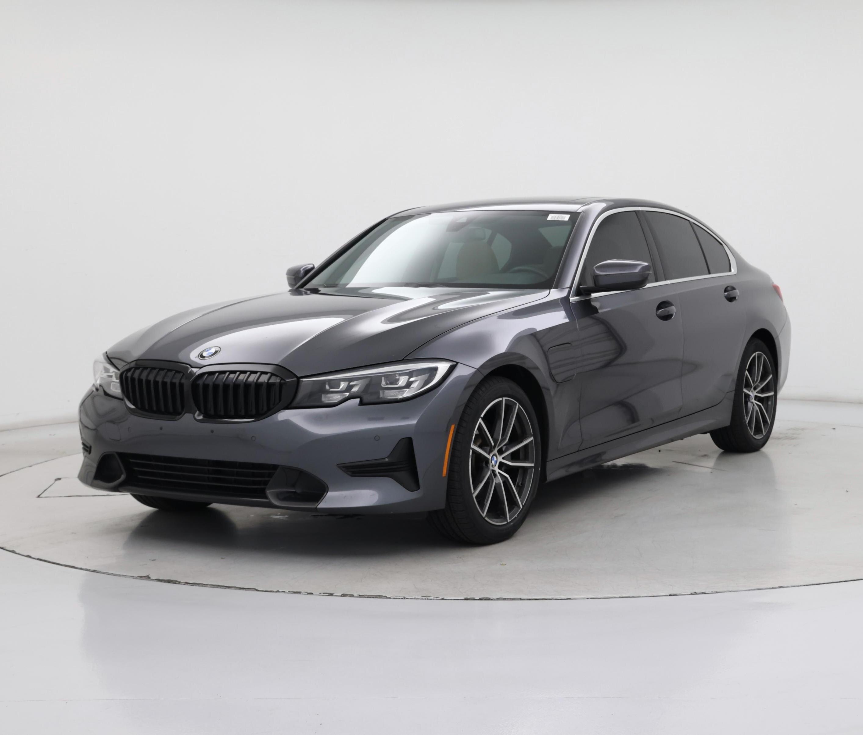 Thumbnail: 2021 BMW 3 Series - 4