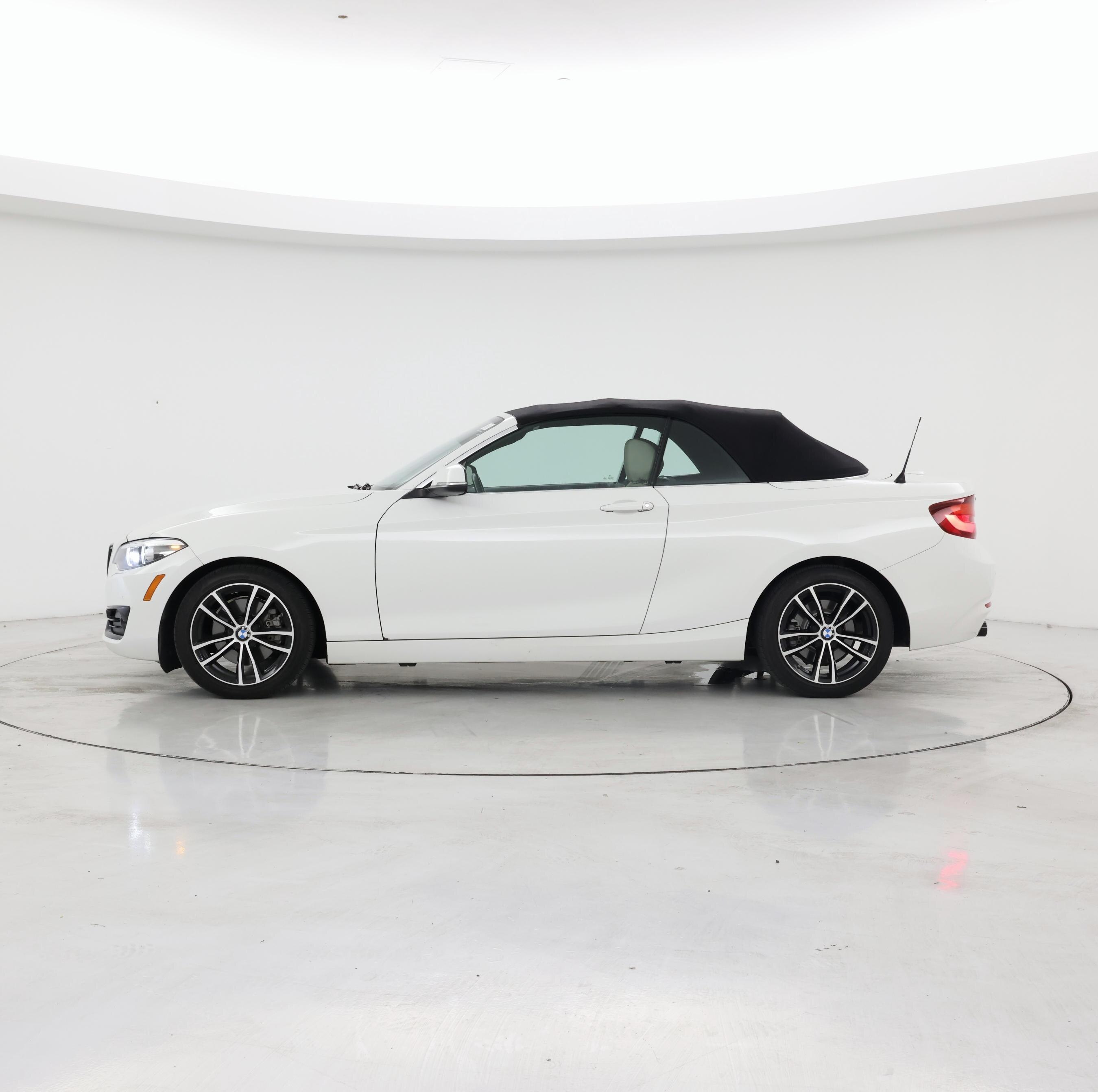 Thumbnail: 2020 BMW 2 Series - 3