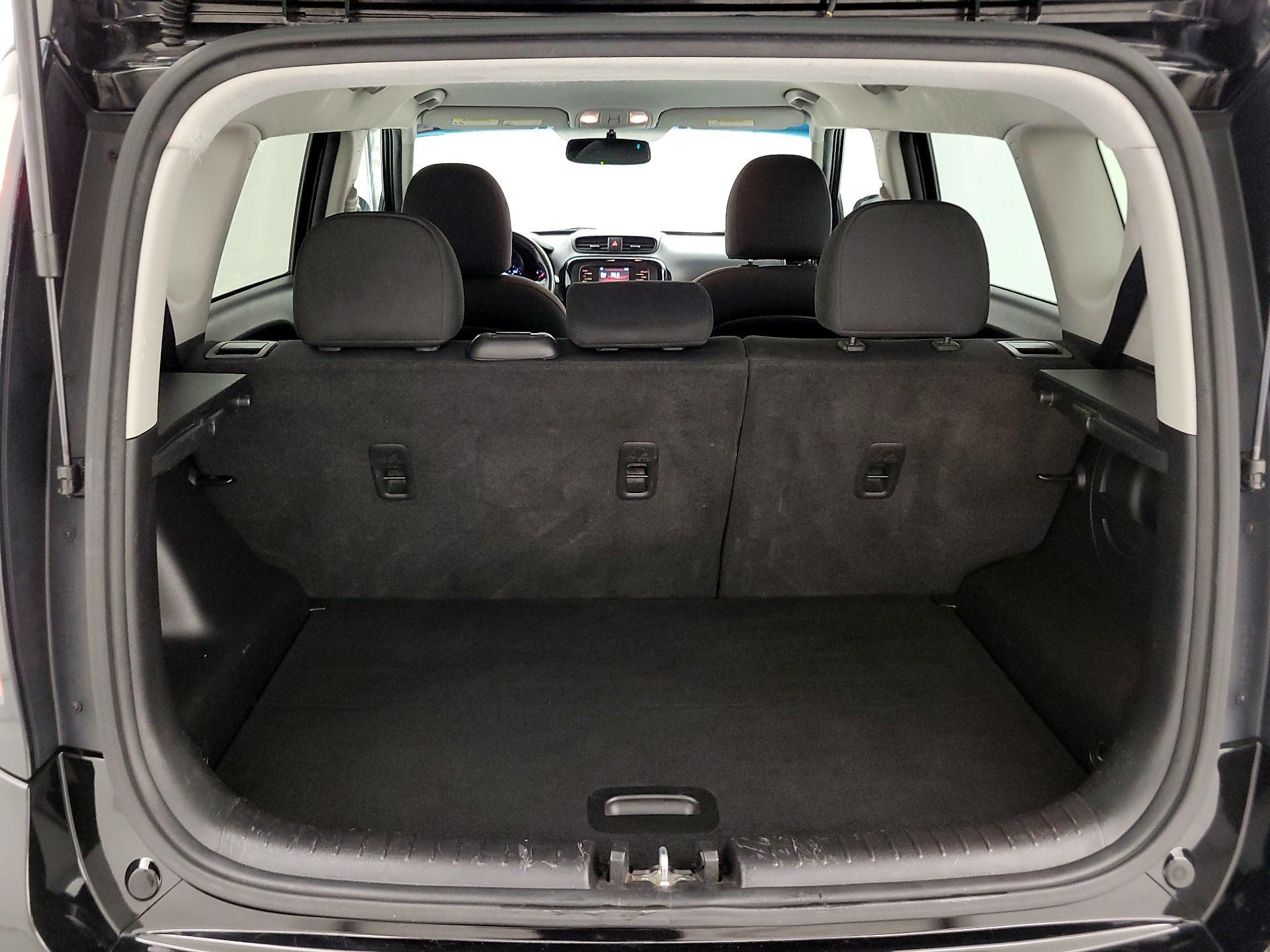 Thumbnail: 2014 Kia Soul - 20