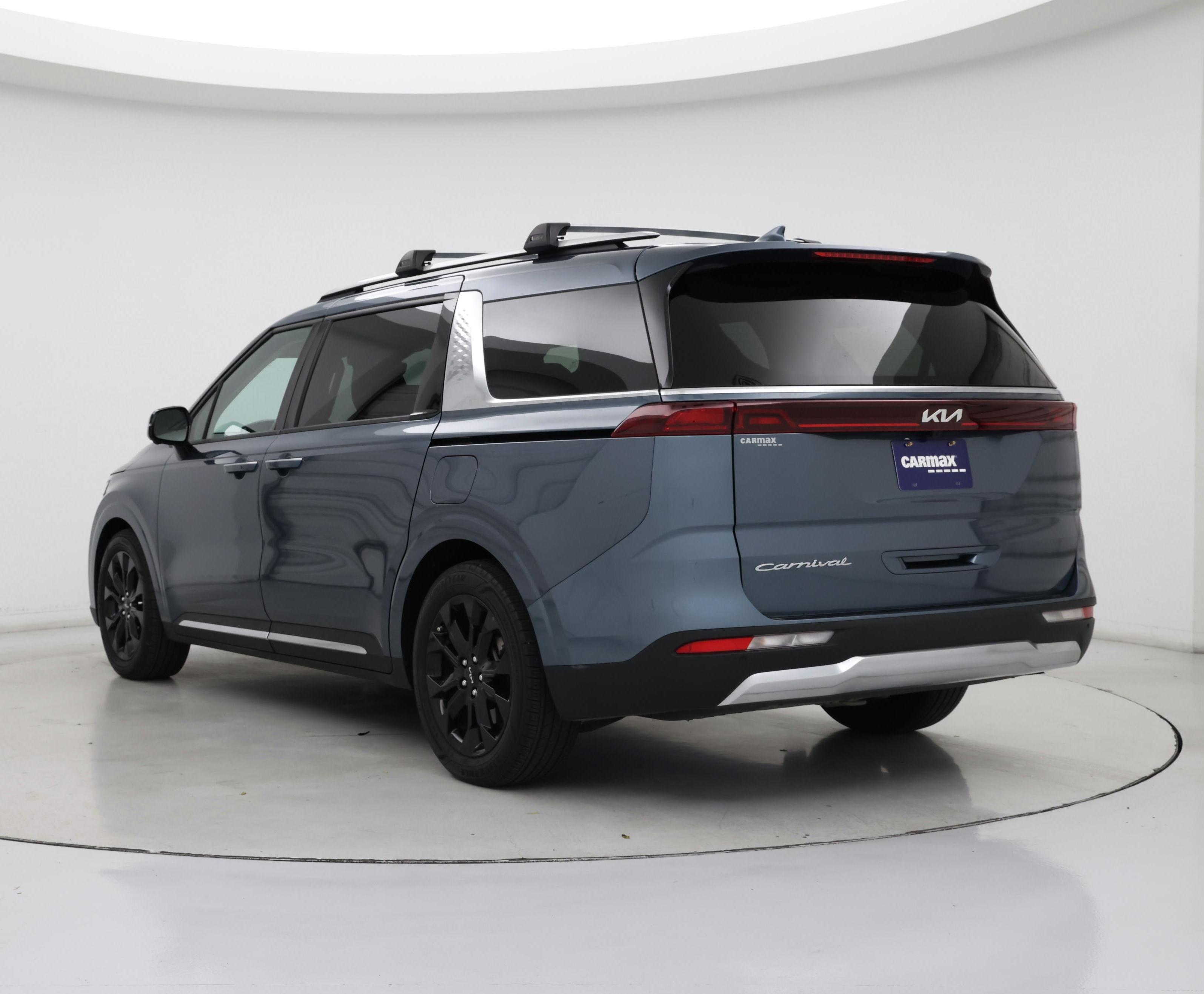 Thumbnail: 2022 Kia Carnival - 2