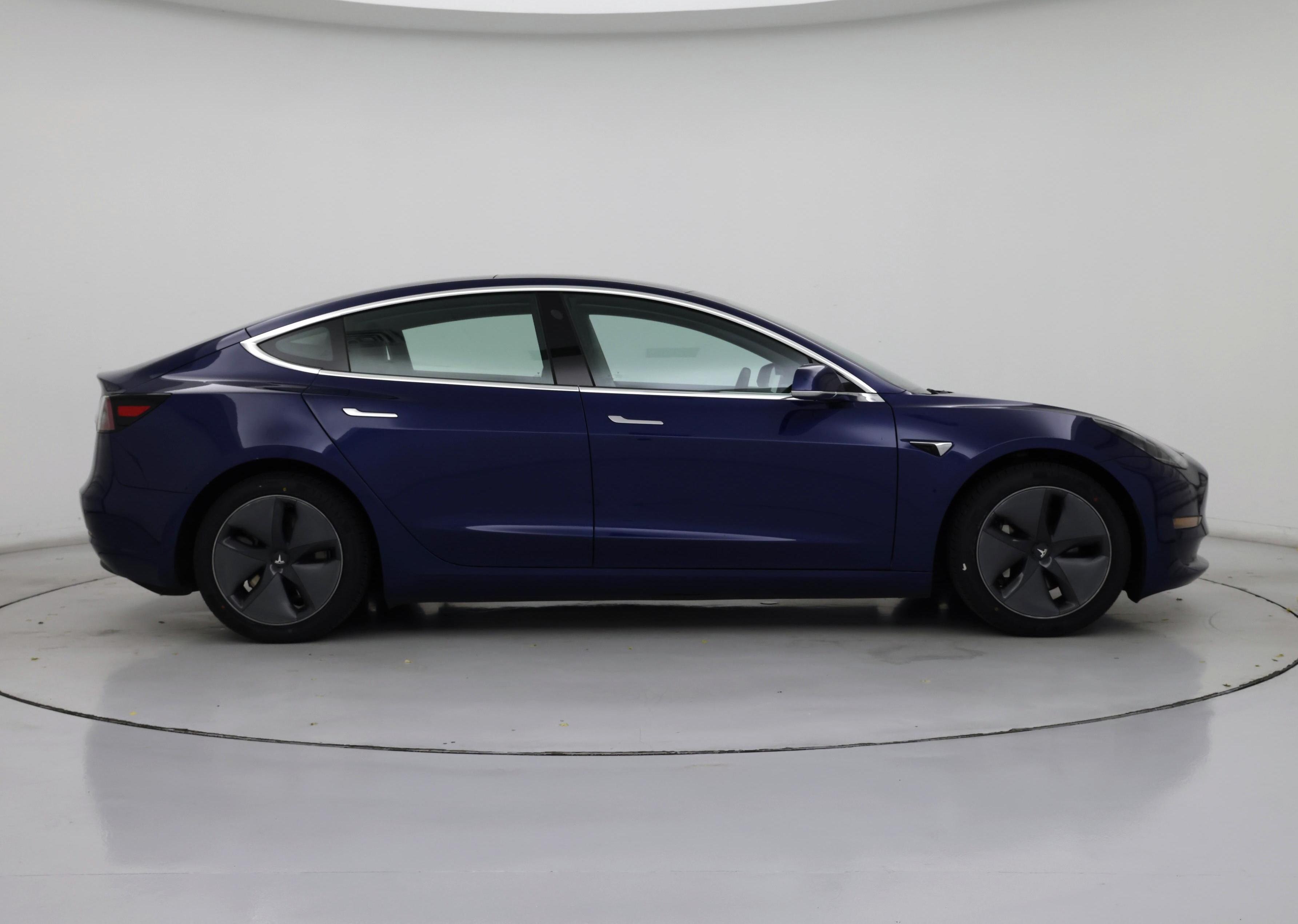 Thumbnail: 2020 Tesla Model 3 - 7