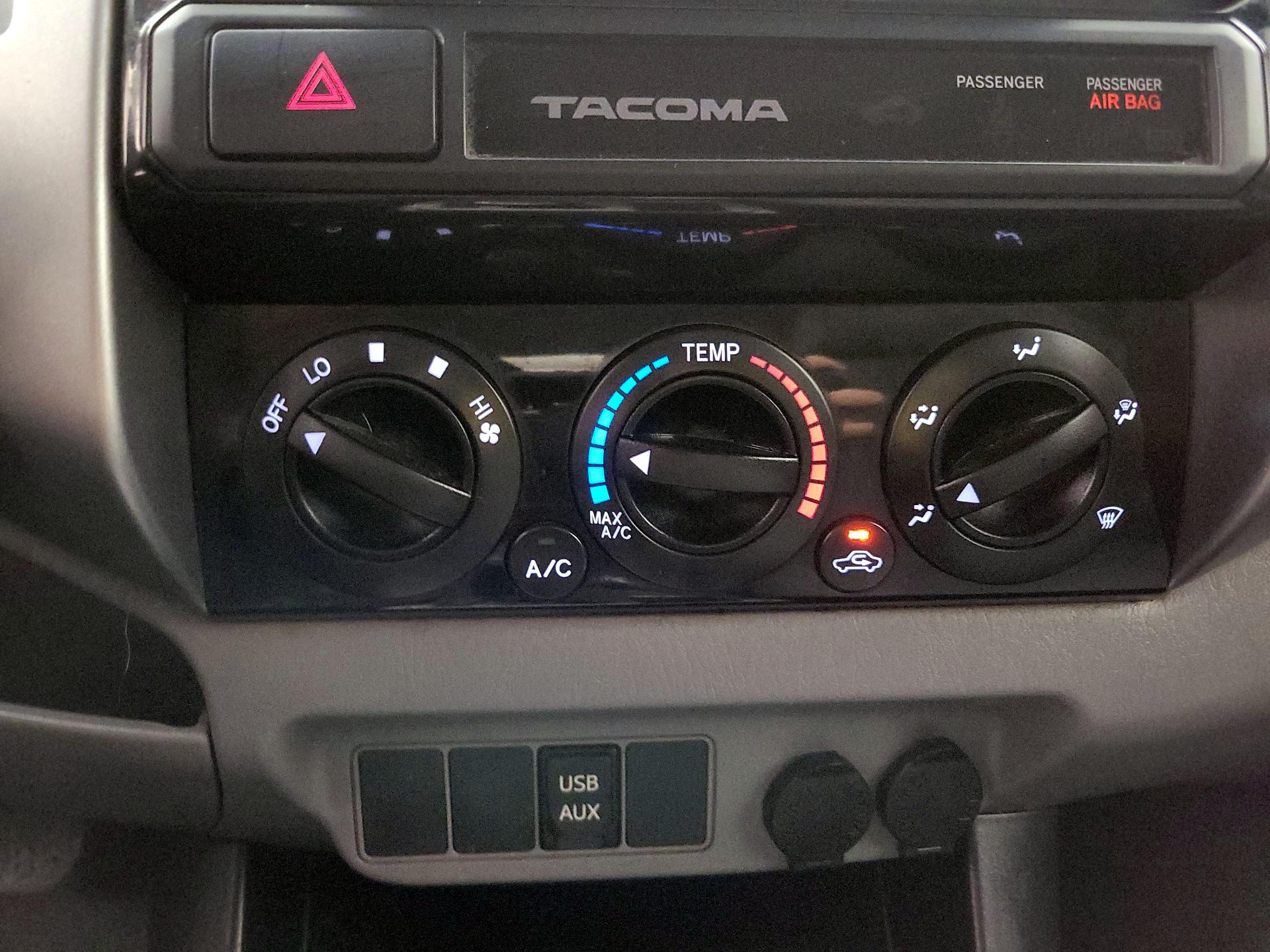 Thumbnail: 2015 Toyota Tacoma - 16