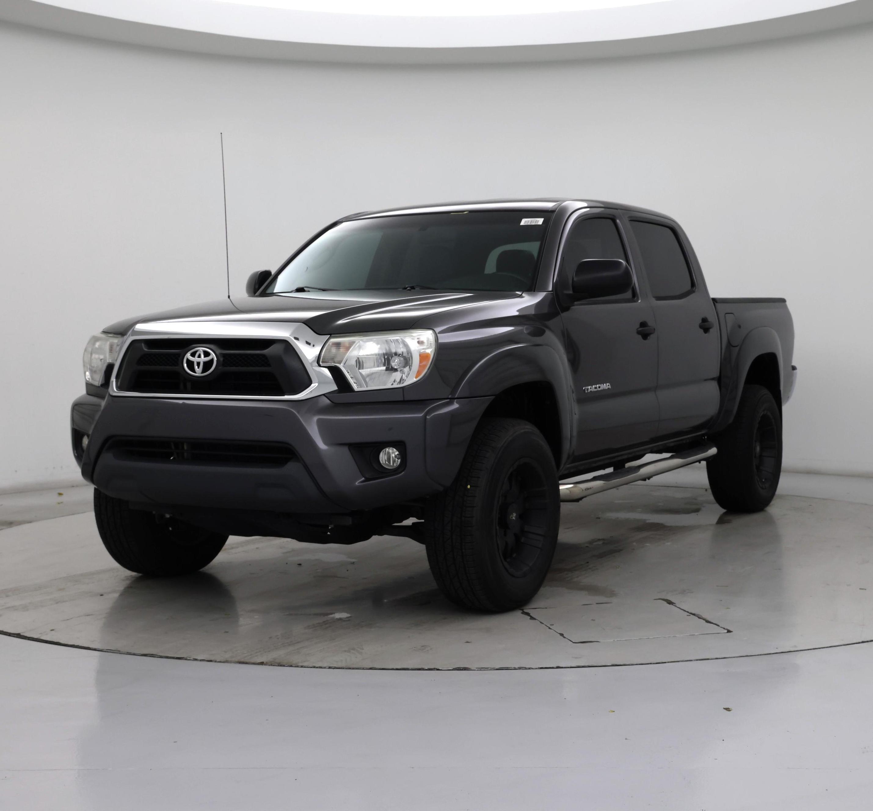 Thumbnail: 2015 Toyota Tacoma - 4