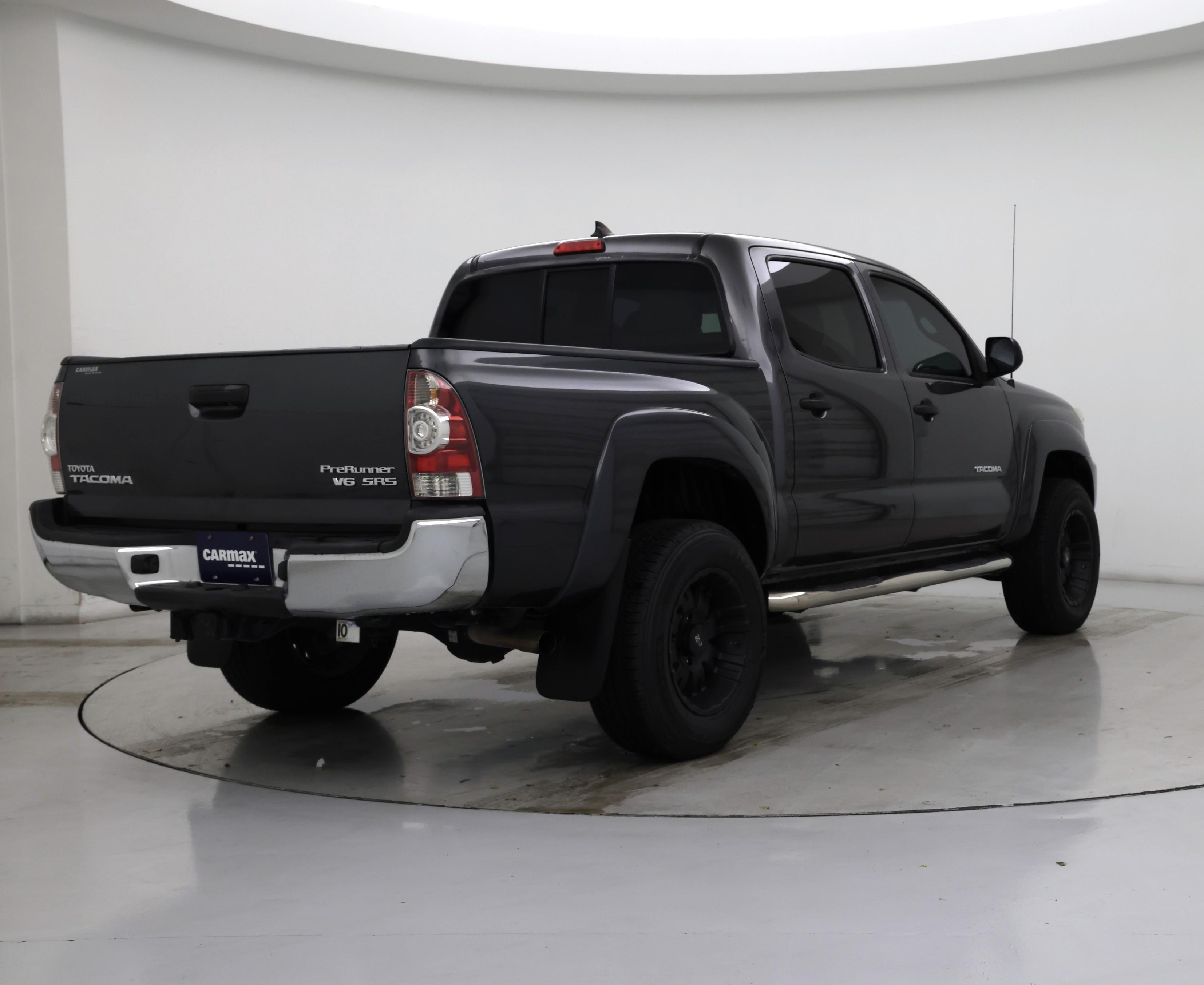 Thumbnail: 2015 Toyota Tacoma - 8