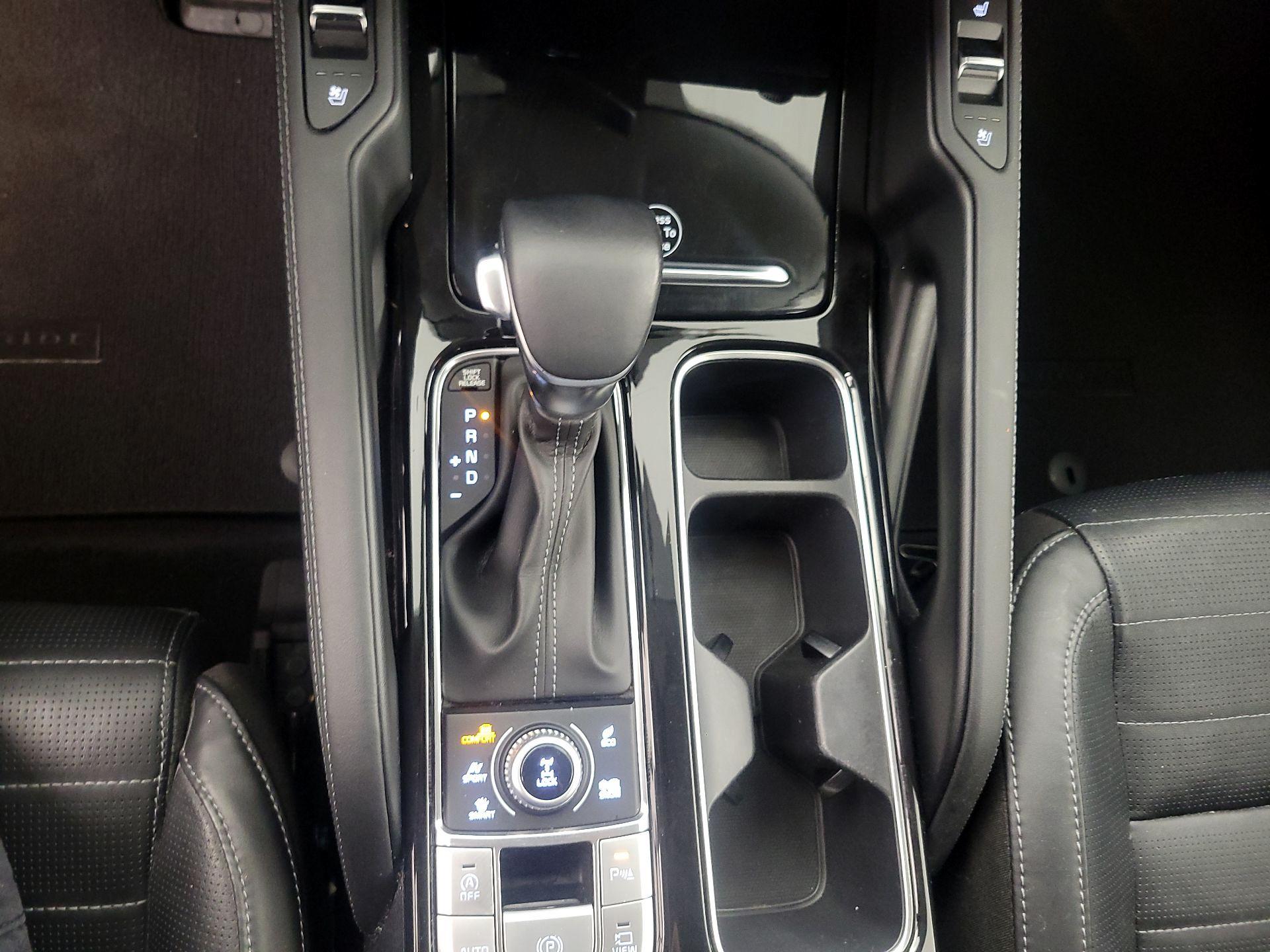 Thumbnail: 2021 Kia Telluride - 18