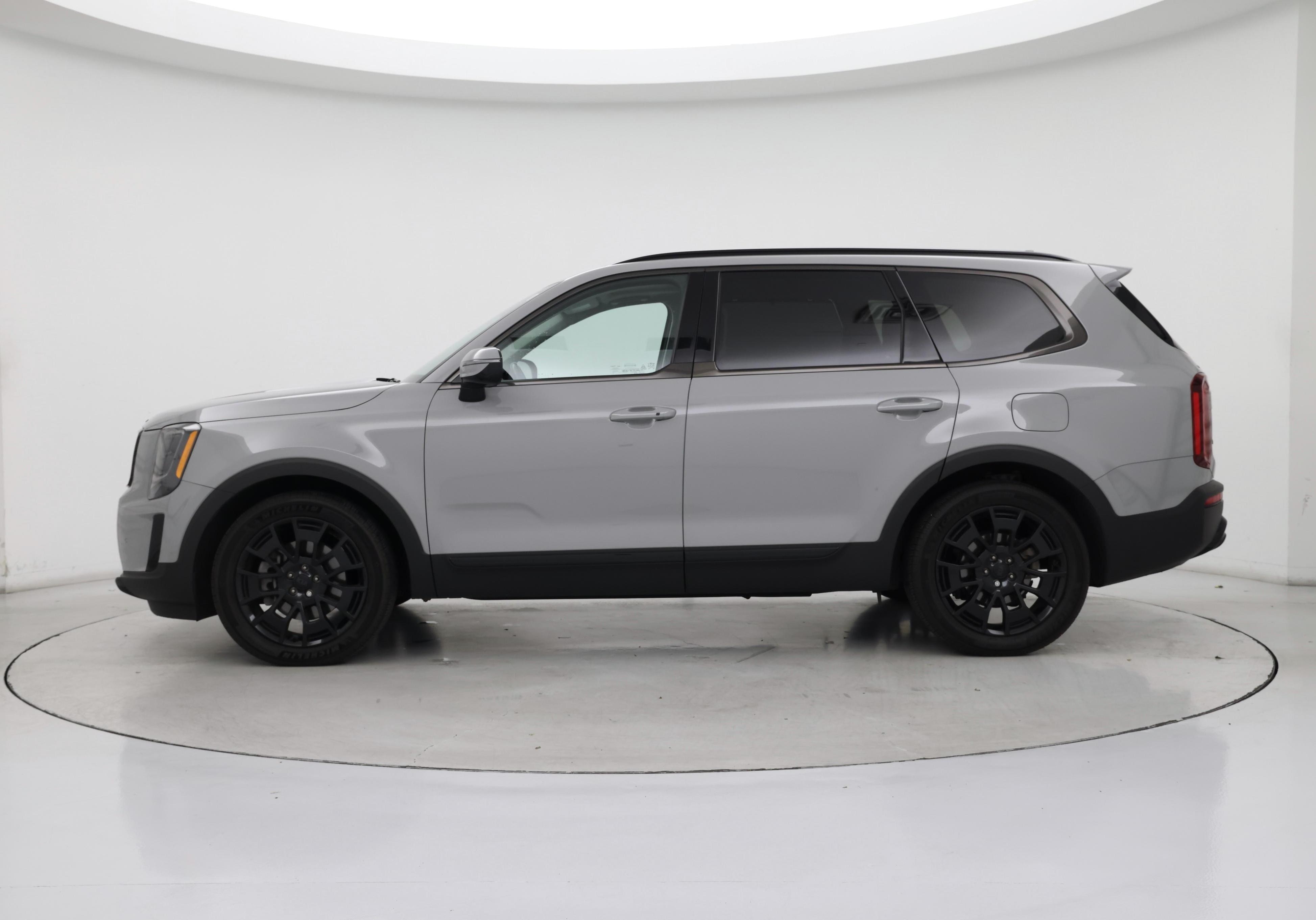 Thumbnail: 2021 Kia Telluride - 3