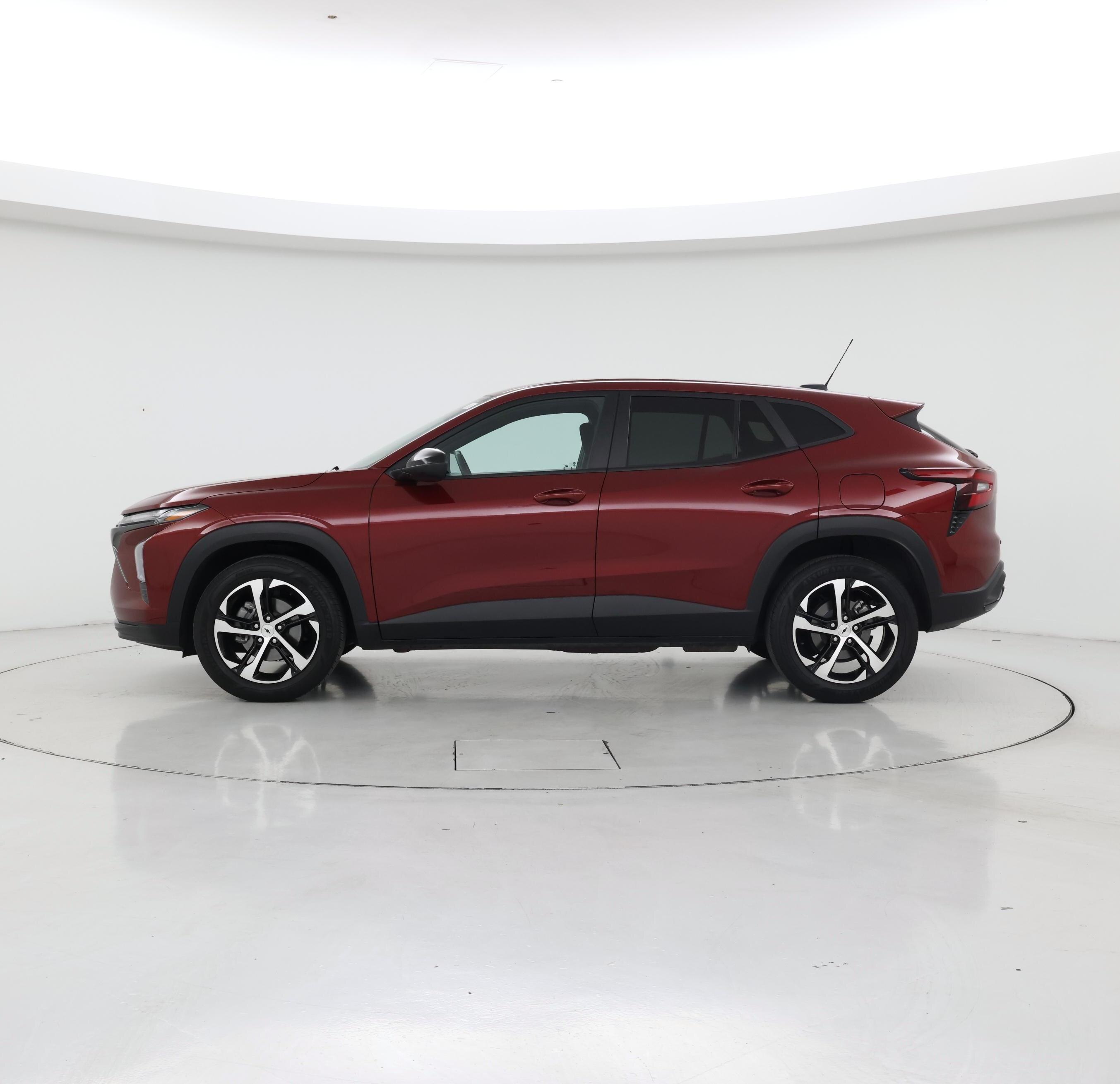 Thumbnail: 2024 Chevrolet Trax - 3