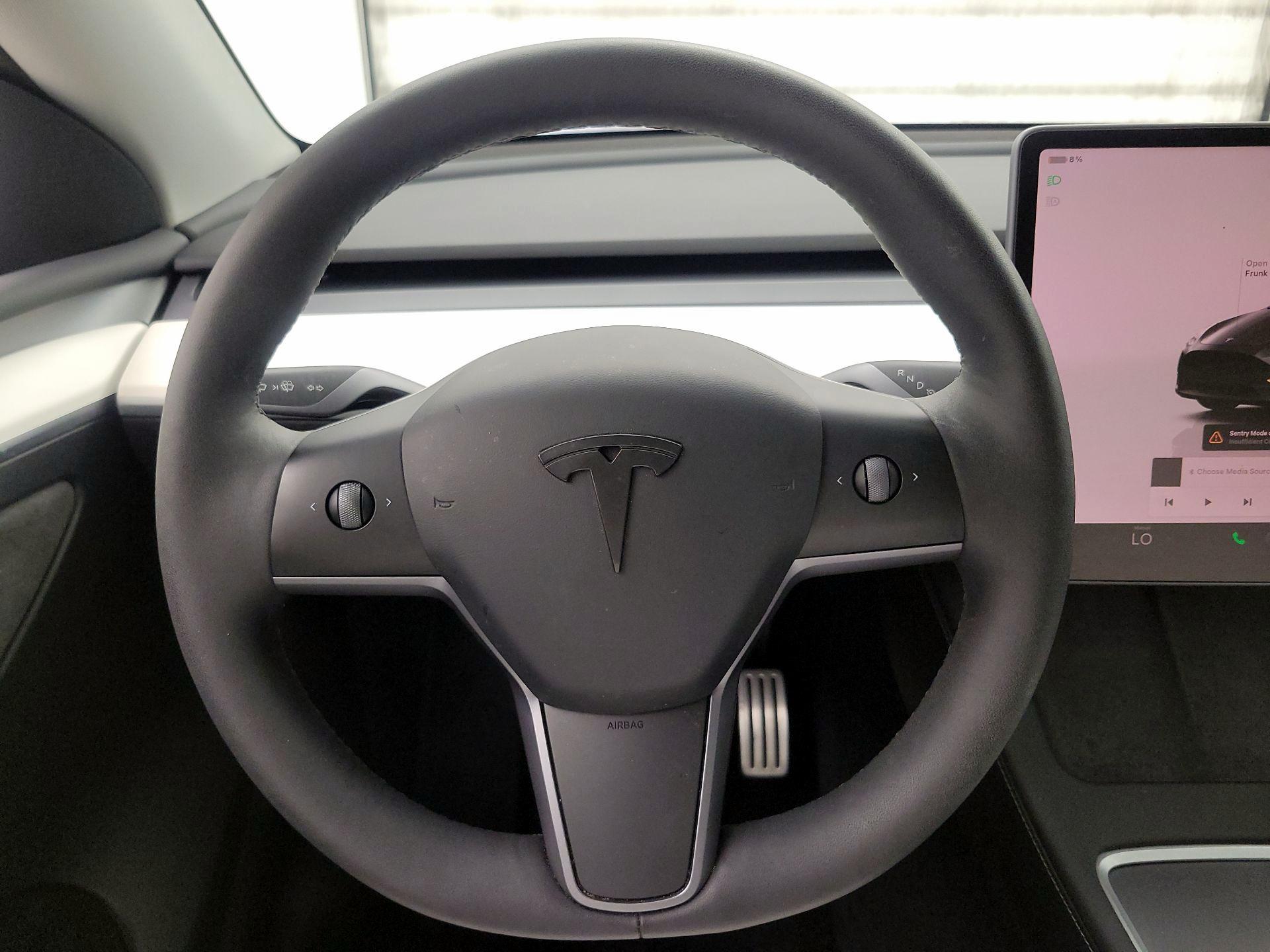 Thumbnail: 2023 Tesla Model Y - 10