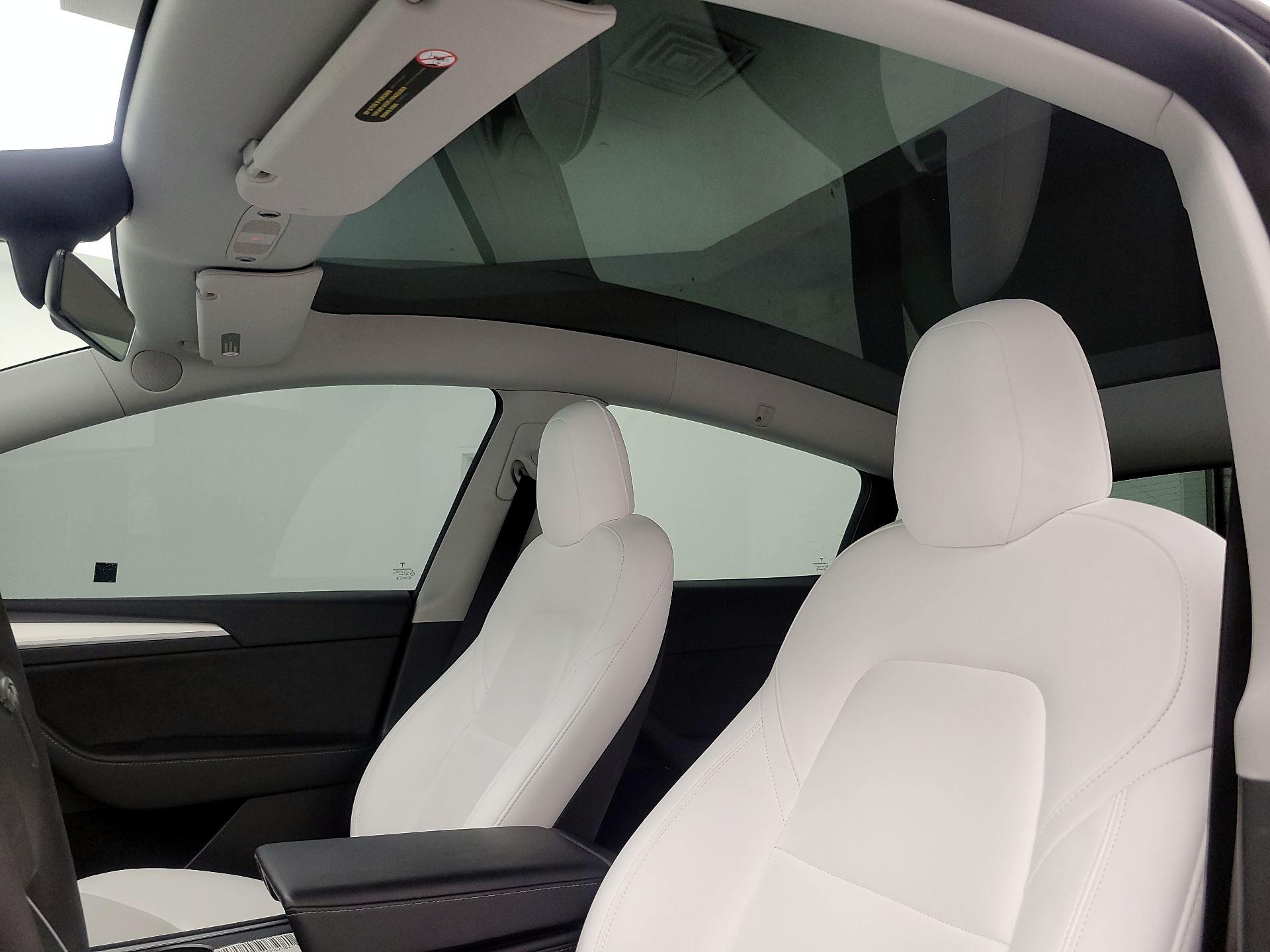 Thumbnail: 2023 Tesla Model Y - 18