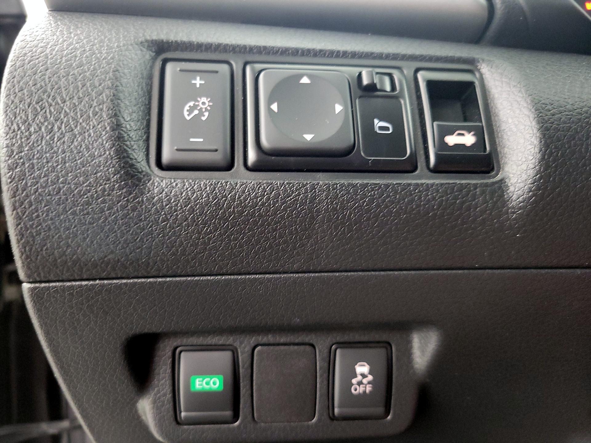 Thumbnail: 2019 Nissan Sentra - 13