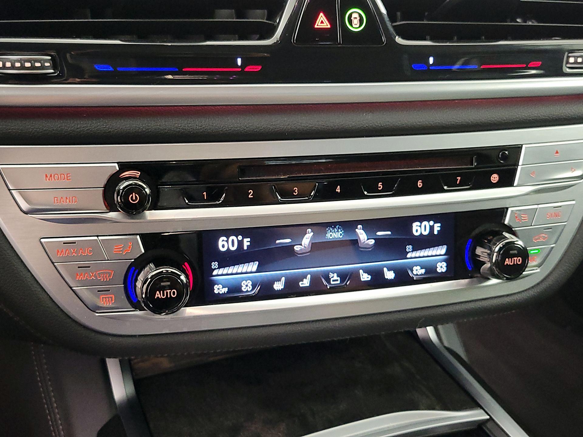 Thumbnail: 2020 BMW 7 Series - 17