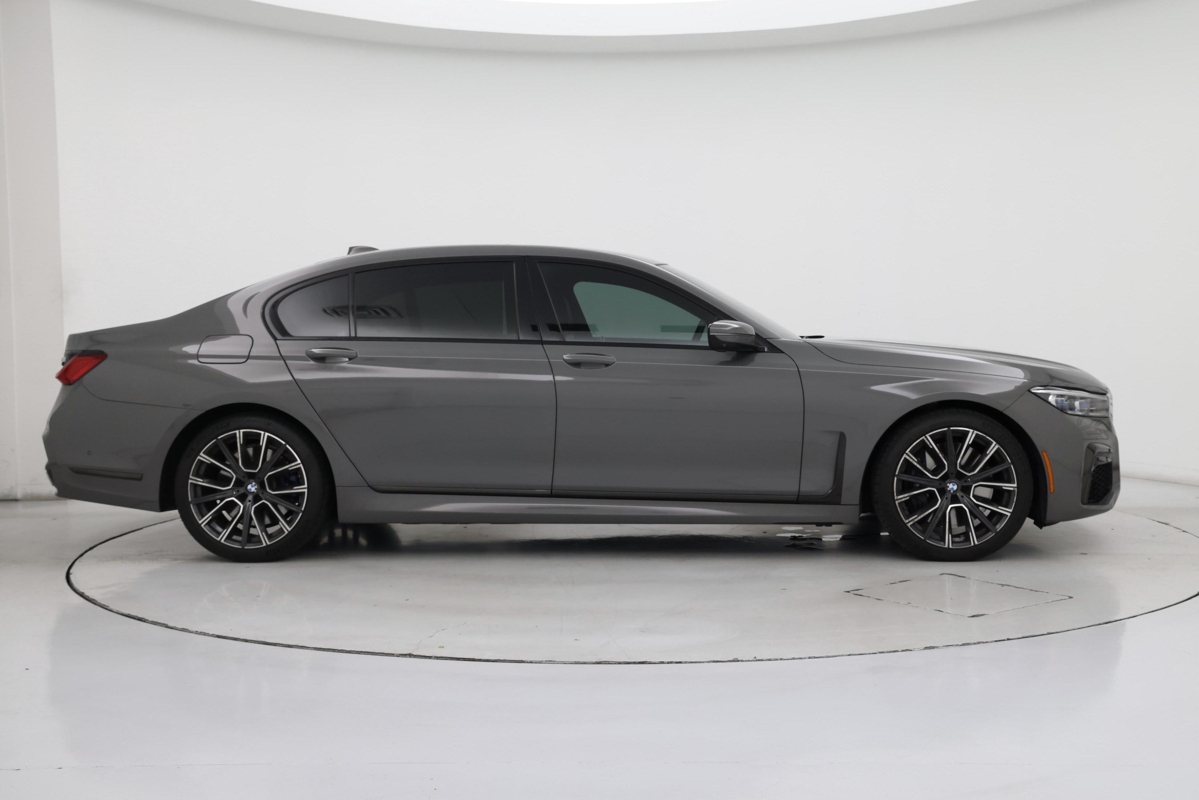 Thumbnail: 2020 BMW 7 Series - 7