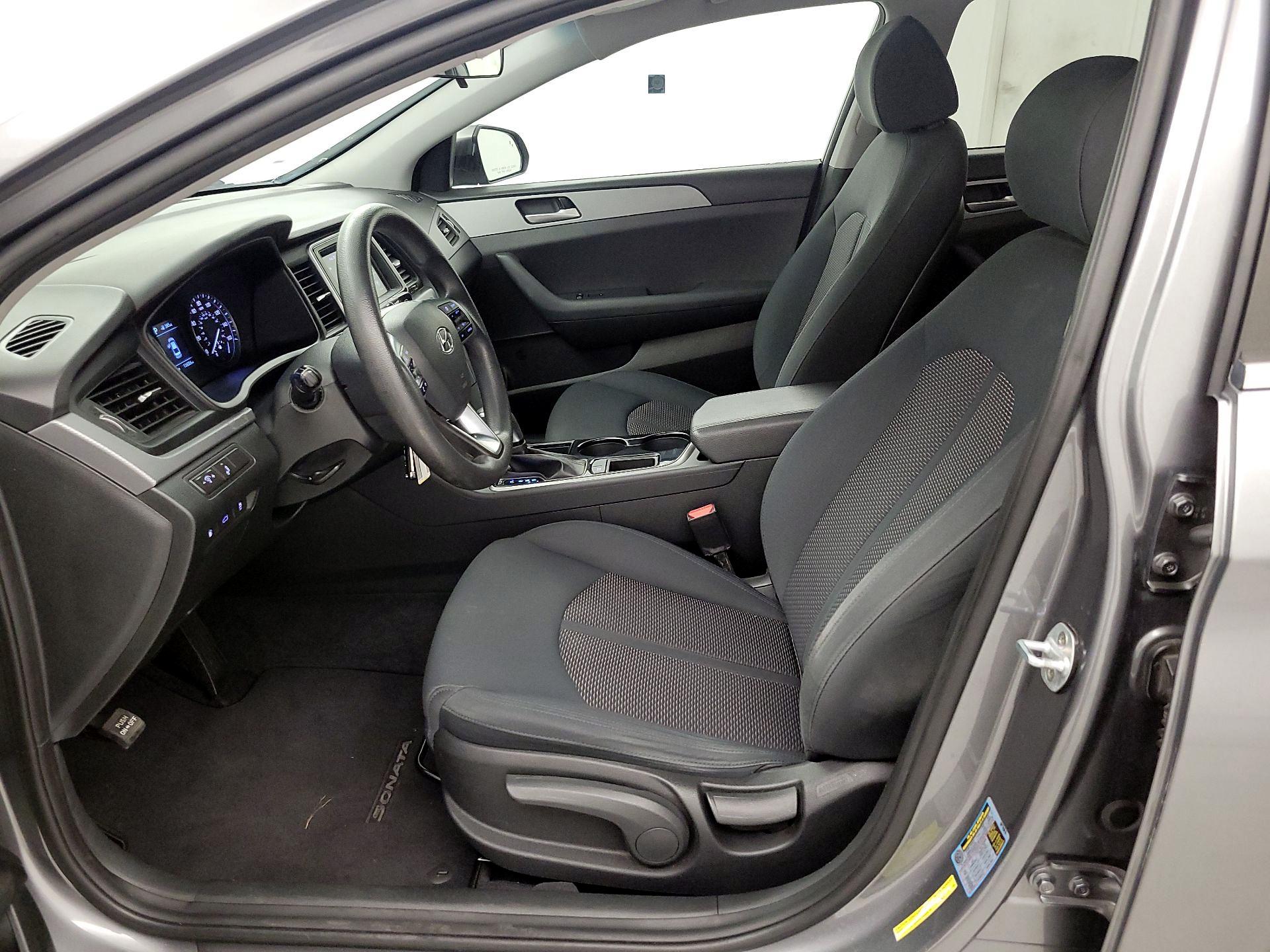 Thumbnail: 2019 Hyundai Sonata - 11