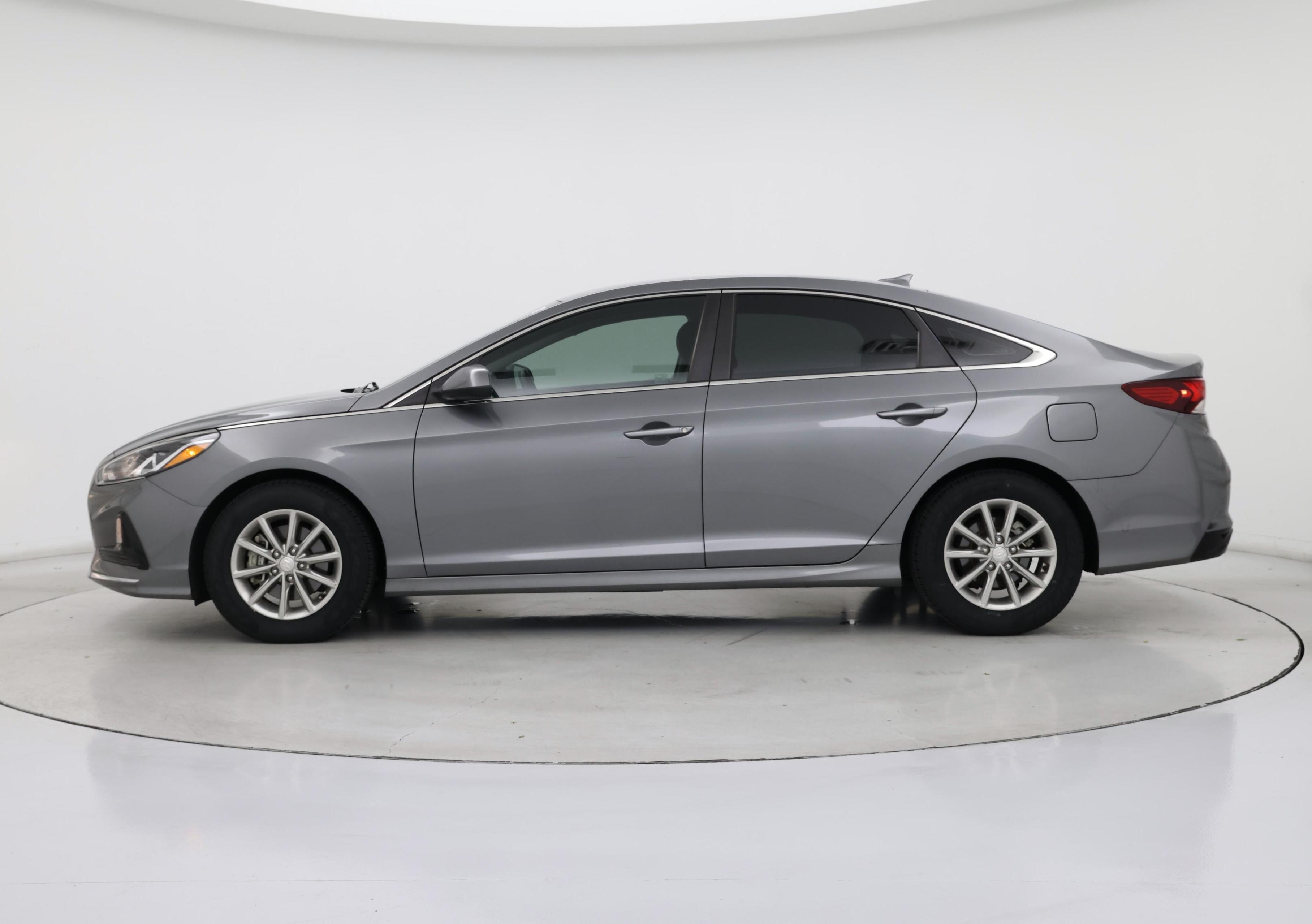 Thumbnail: 2019 Hyundai Sonata - 3