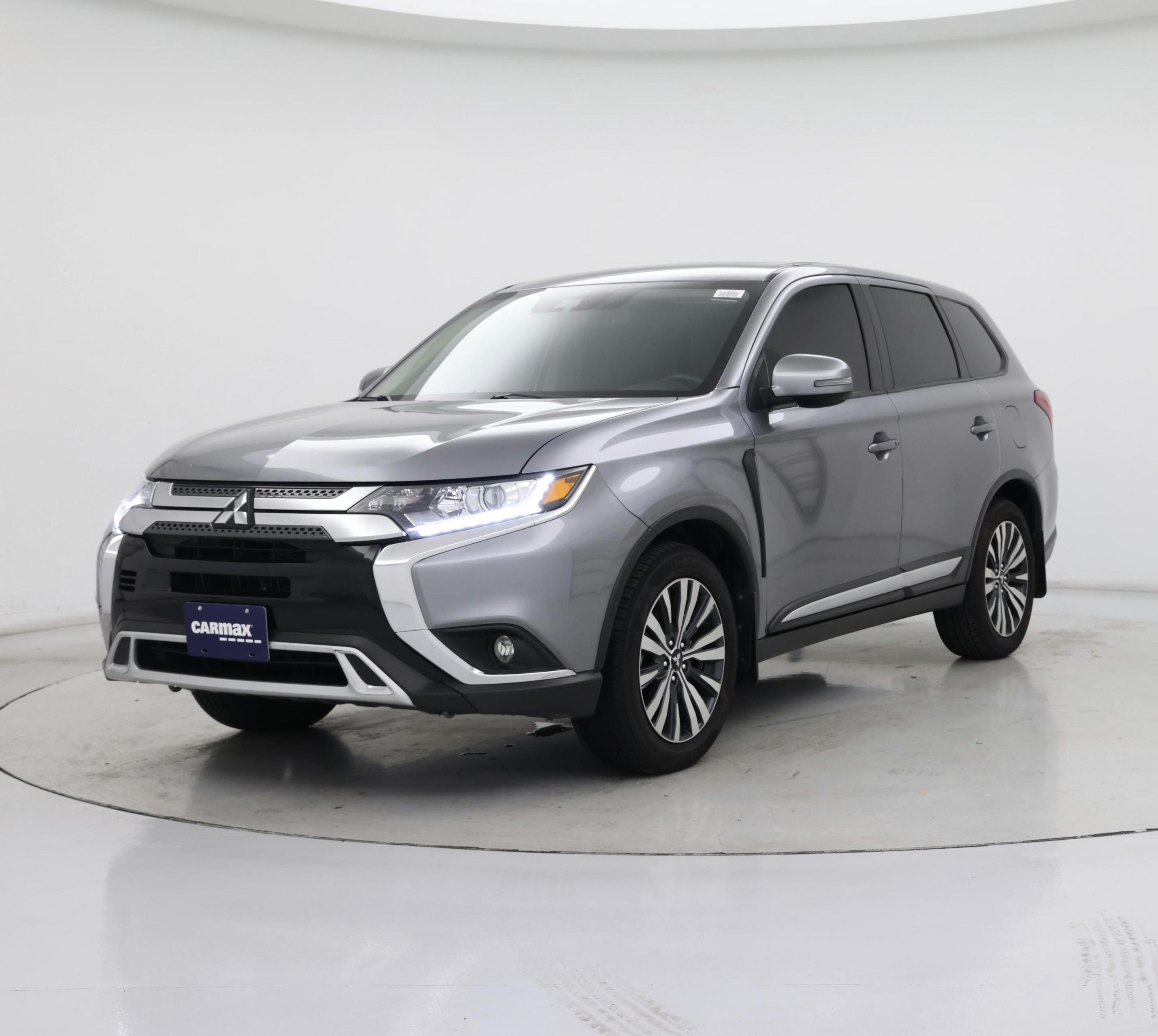 Thumbnail: 2020 Mitsubishi Outlander - 4