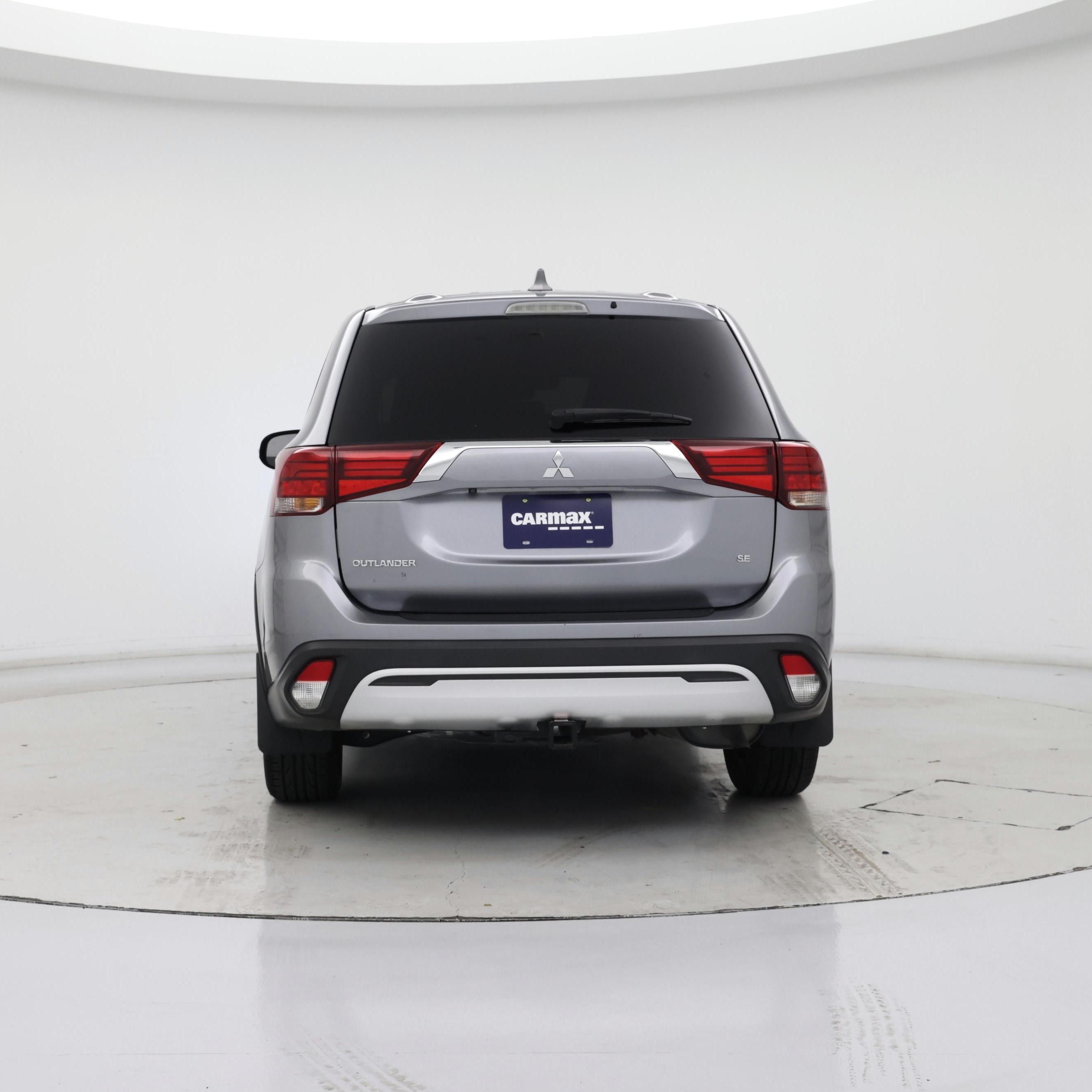 Thumbnail: 2020 Mitsubishi Outlander - 6