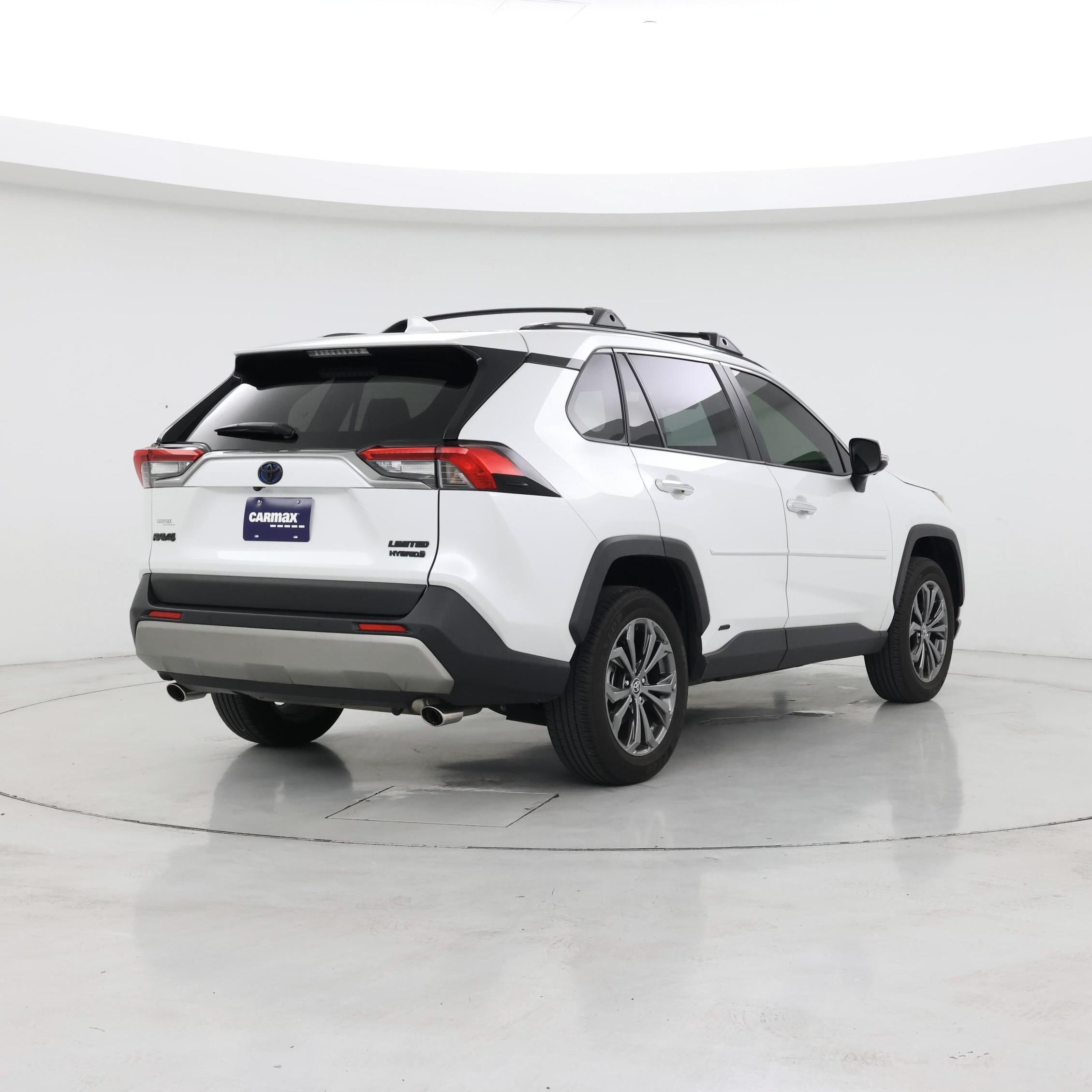 Thumbnail: 2023 Toyota RAV4 - 8