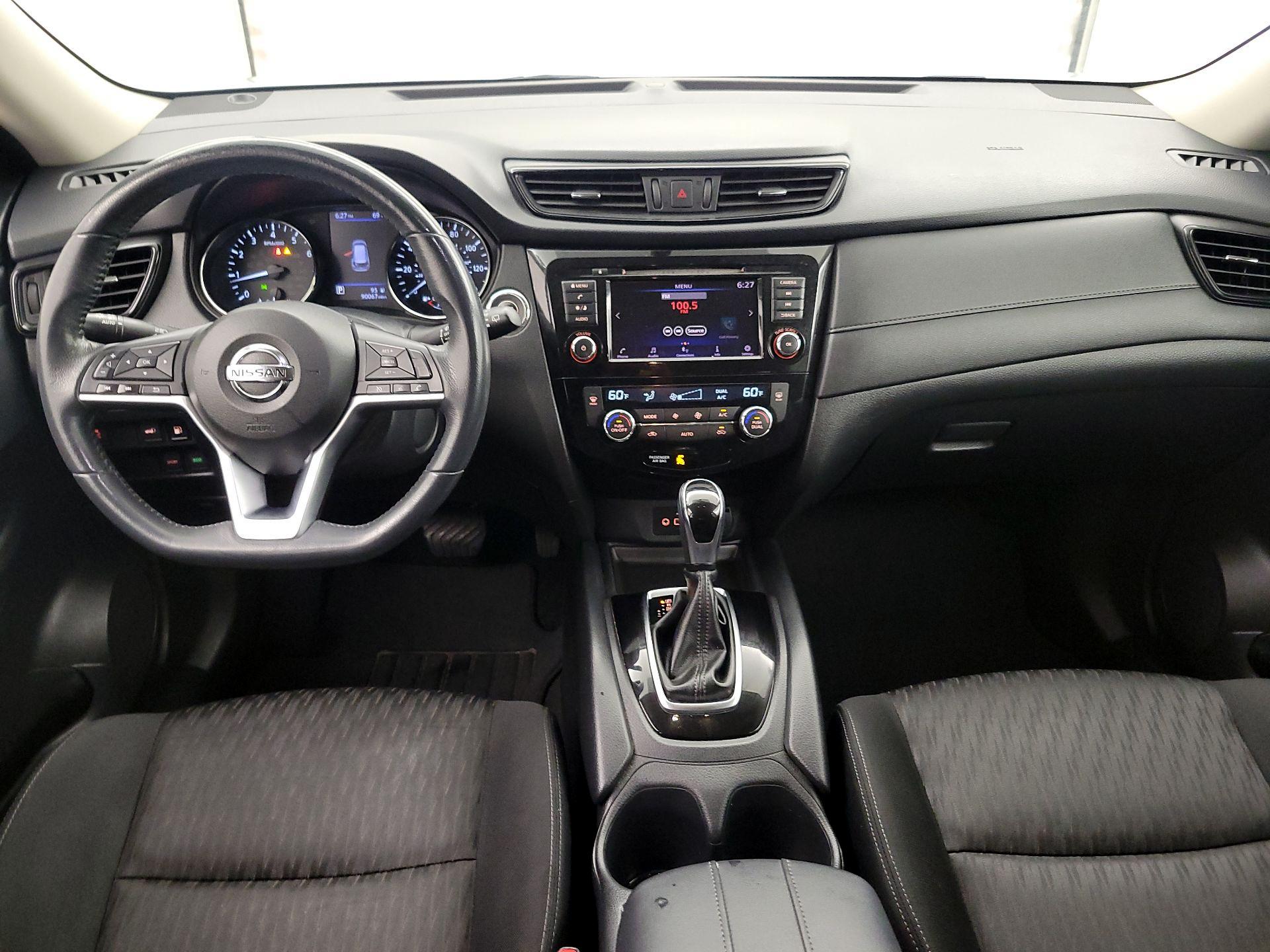 Thumbnail: 2018 Nissan Rogue - 9