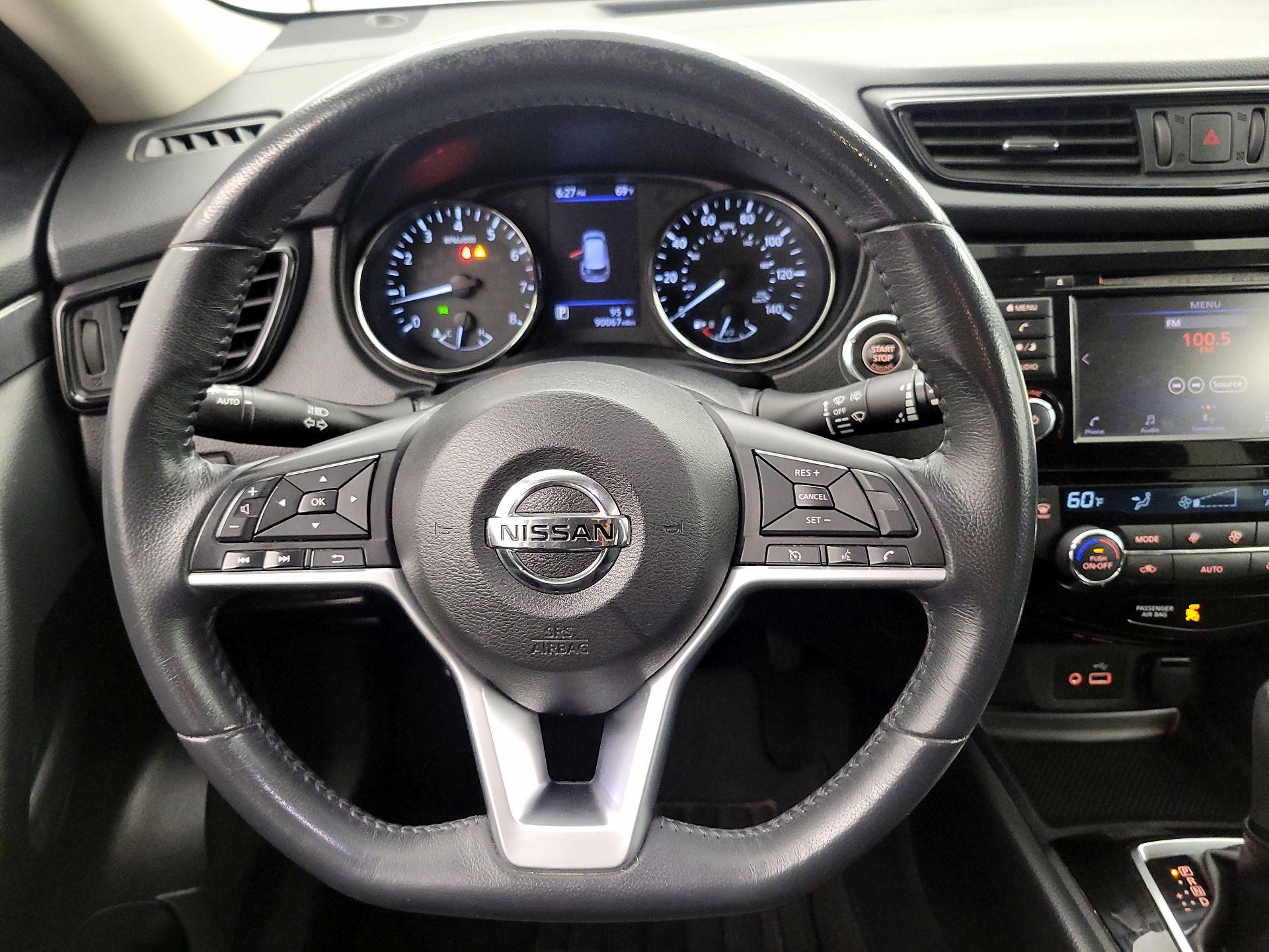 Thumbnail: 2018 Nissan Rogue - 10